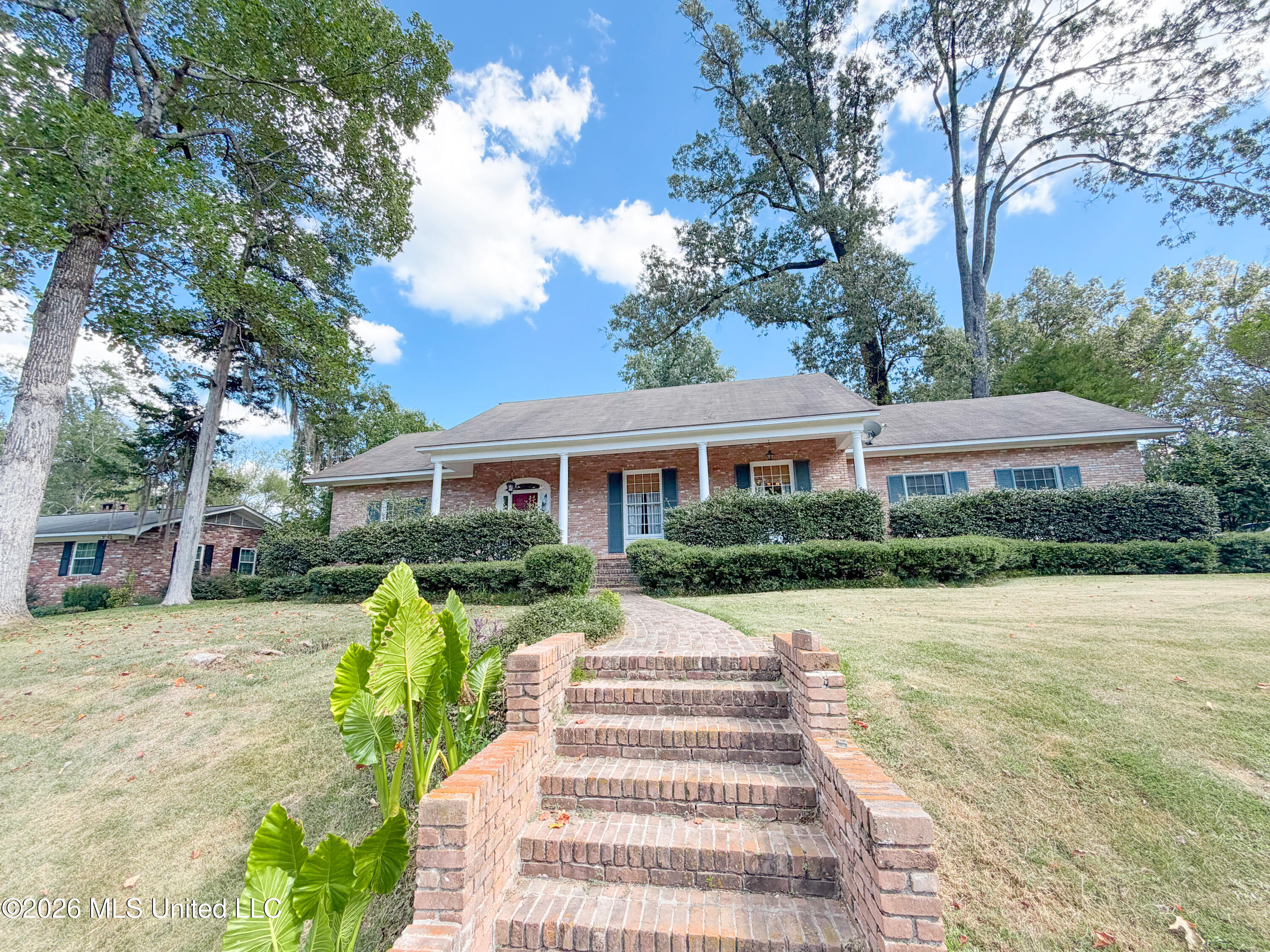 21 Oakhurst Drive Property Photo 1