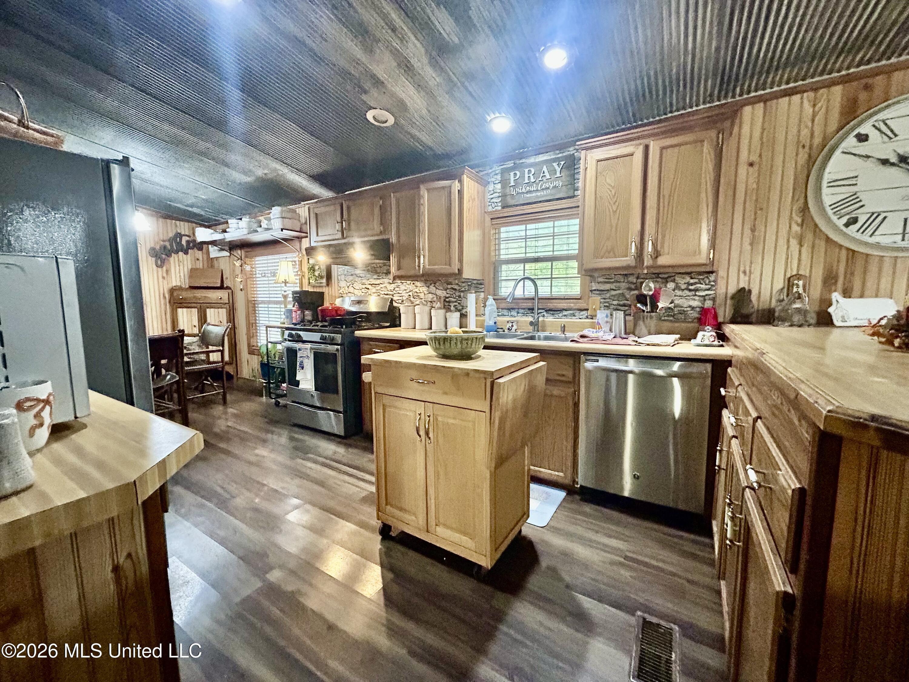 73 County Road 301 Property Photo 13