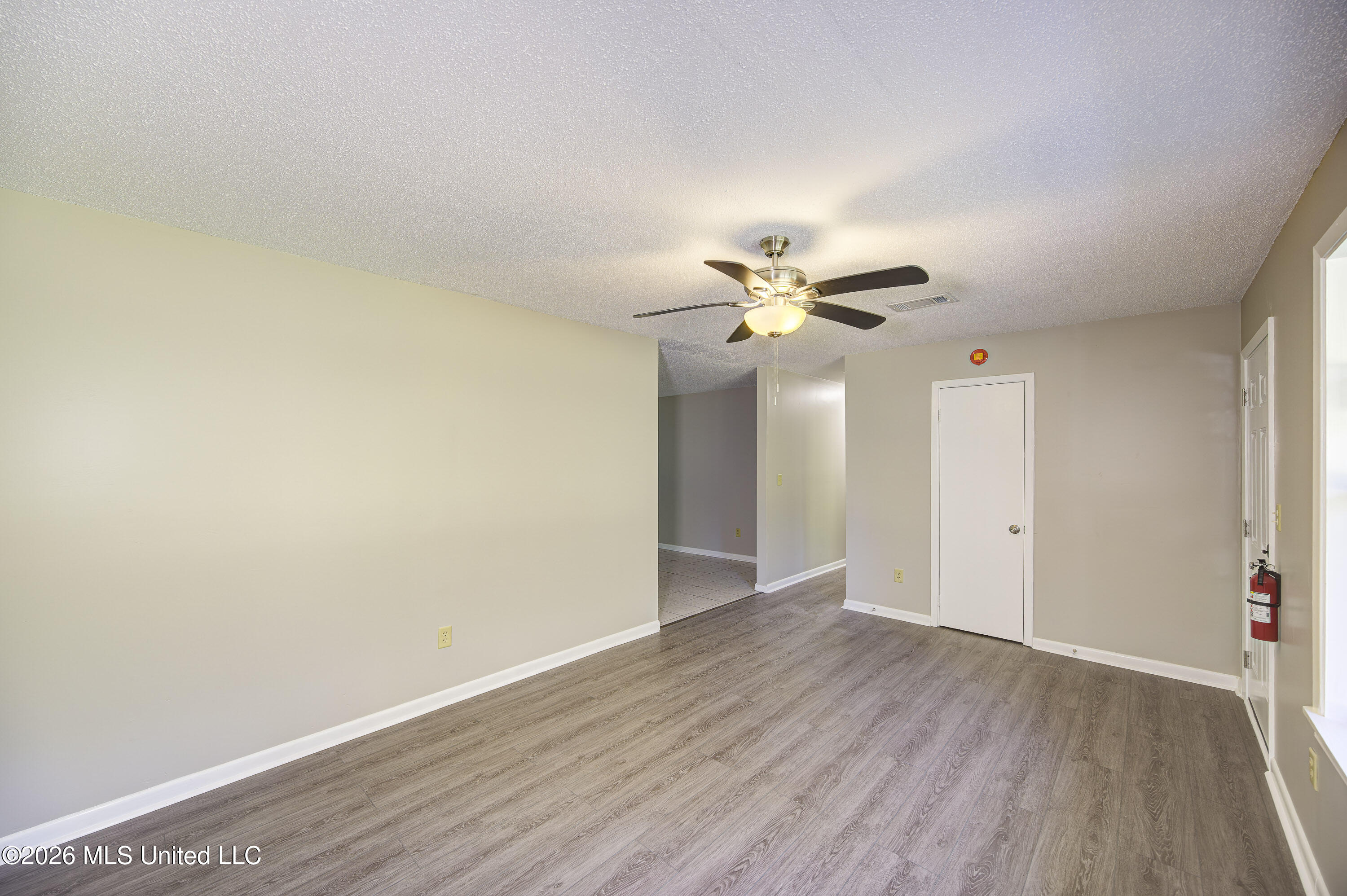 1060 Holt Drive Property Photo 7