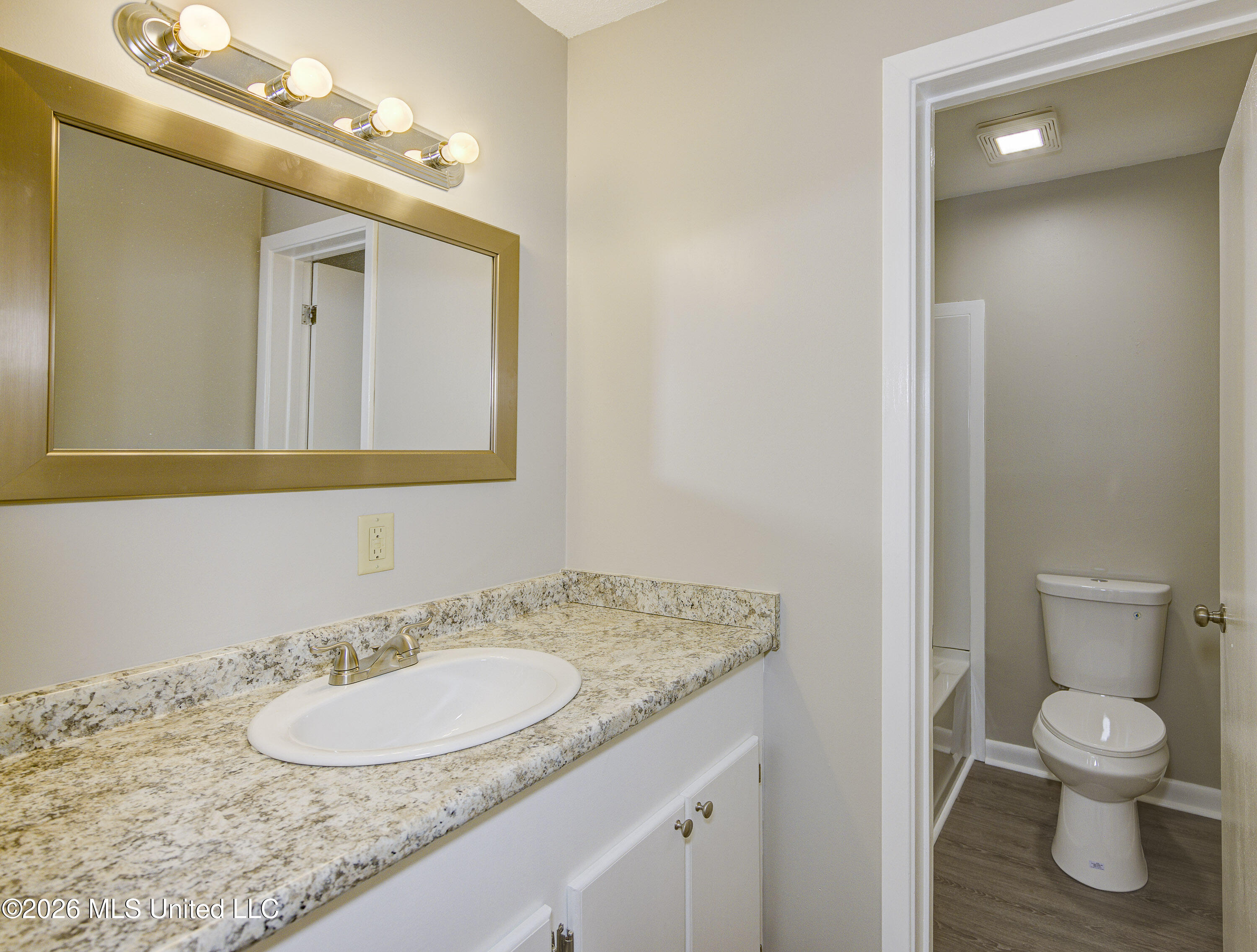 1060 Holt Drive Property Photo 21
