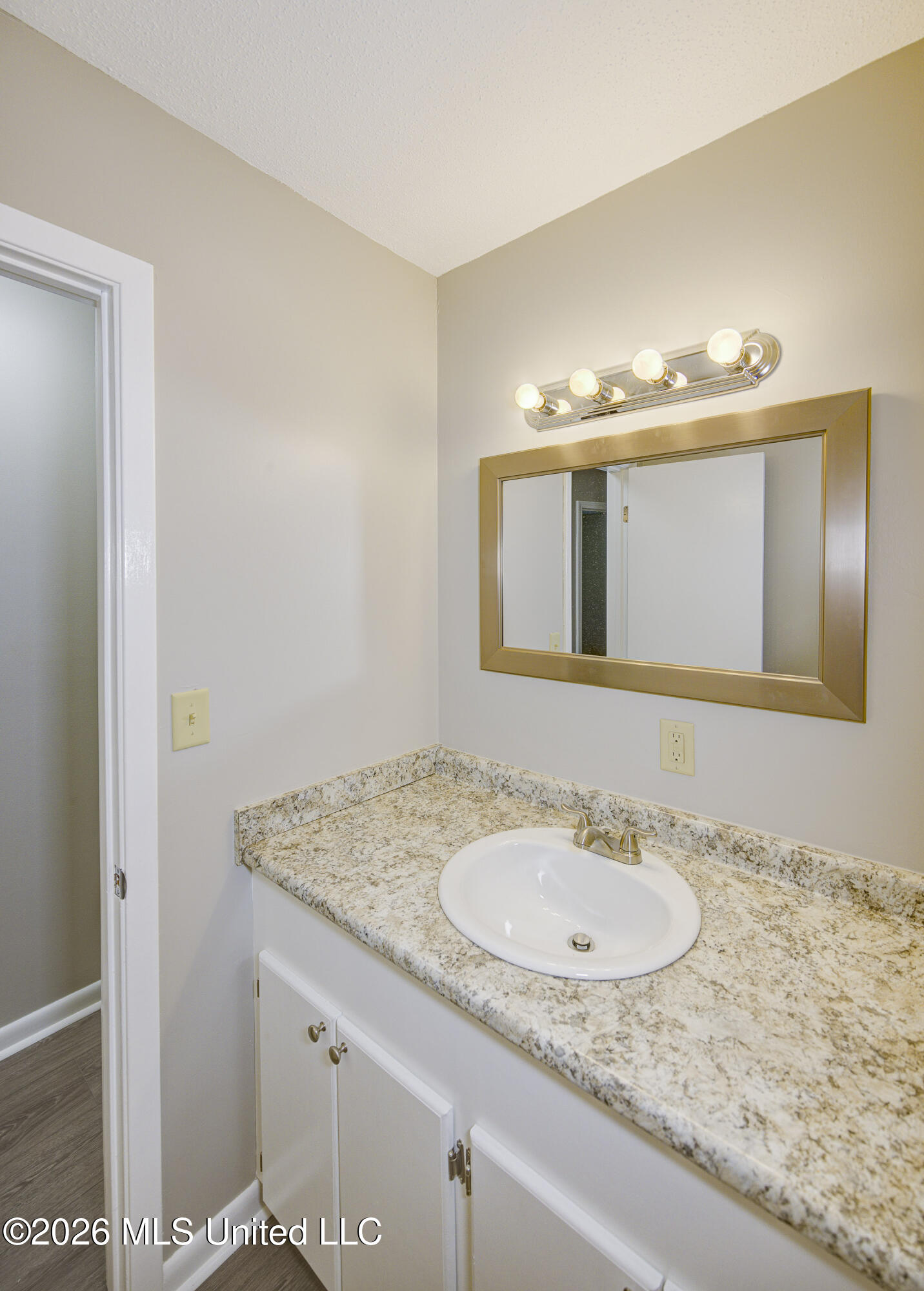 1060 Holt Drive Property Photo 24