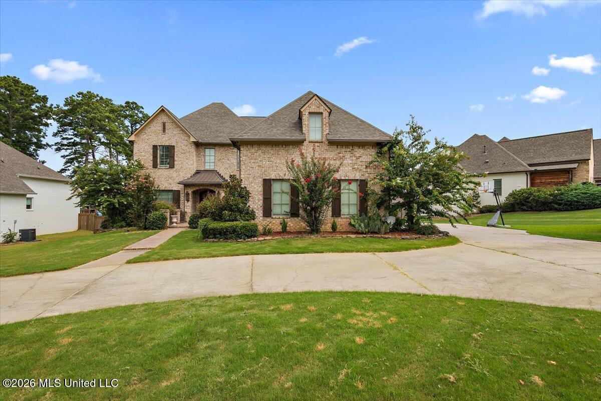 186 Ironwood Plantation Boulevard Property Photo 2