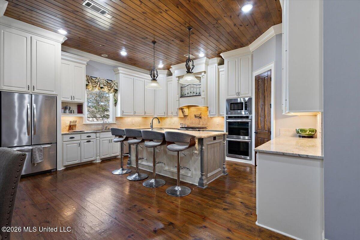 186 Ironwood Plantation Boulevard Property Photo 14