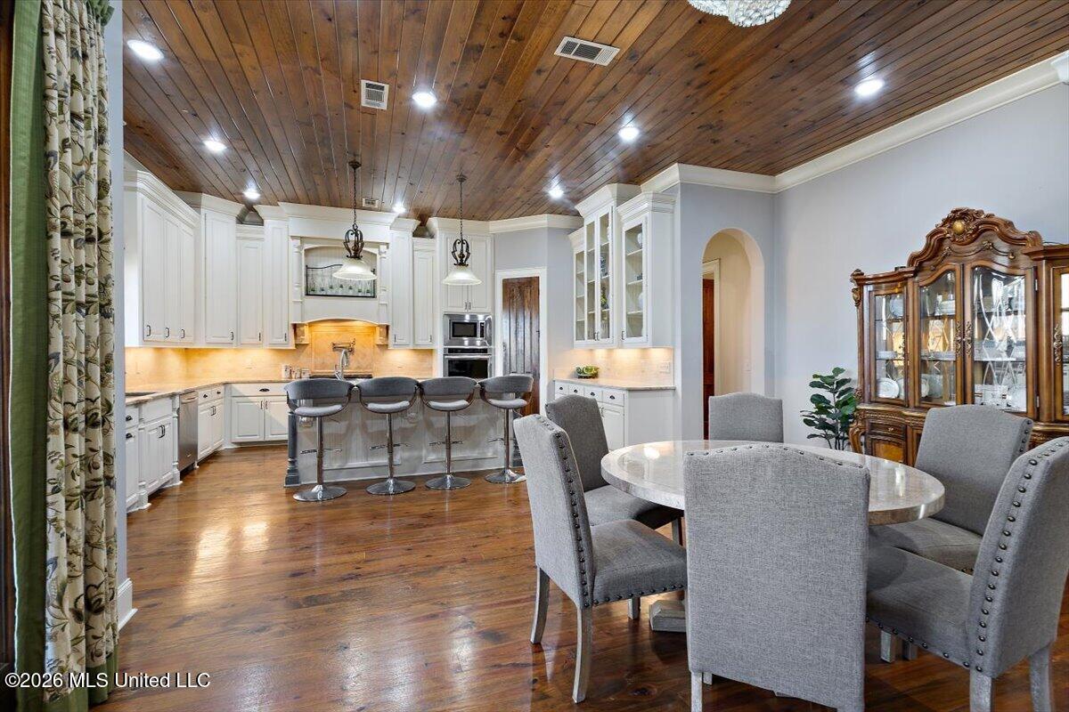 186 Ironwood Plantation Boulevard Property Photo 15