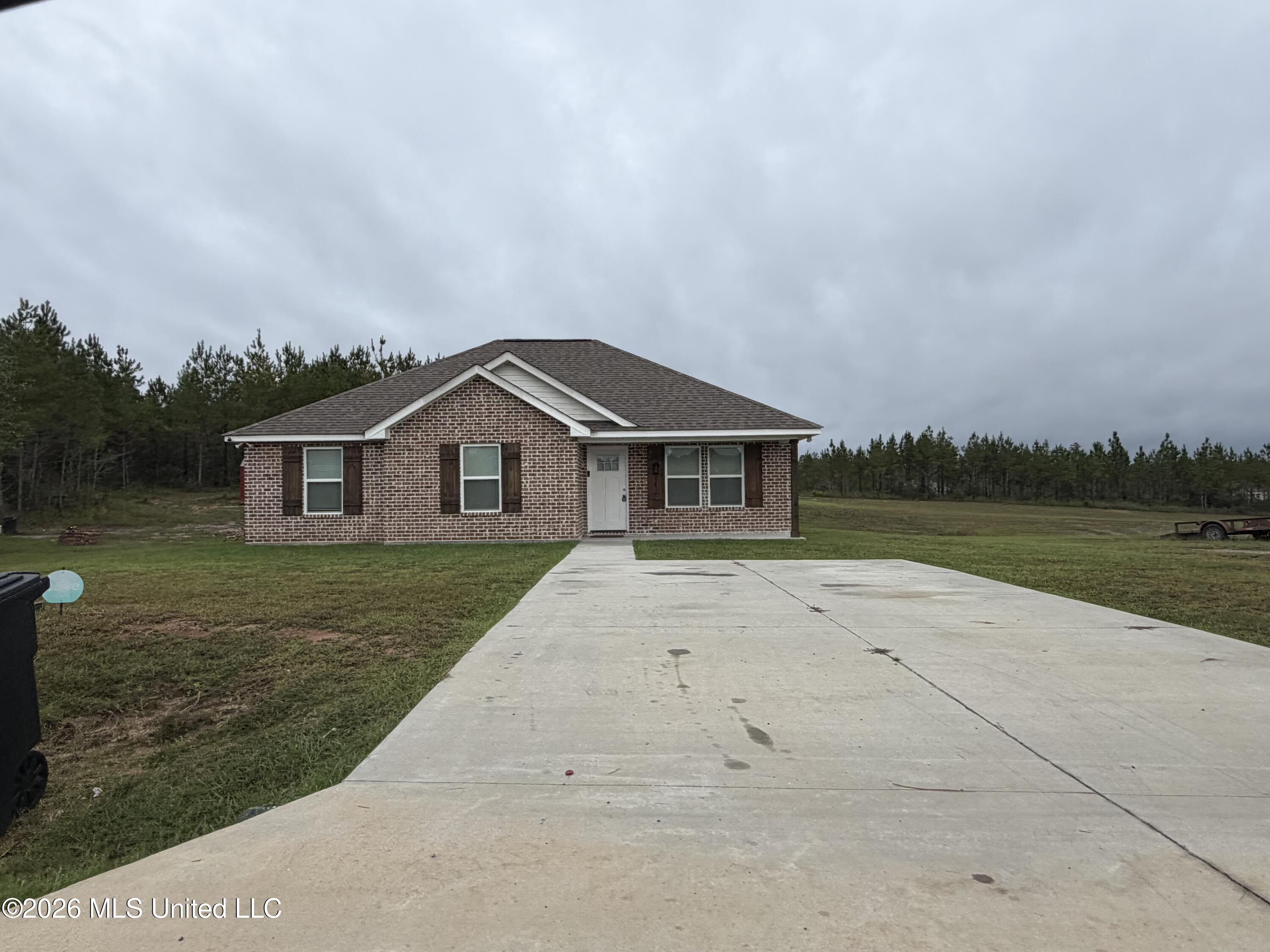 444 Peters Road Property Photo 1