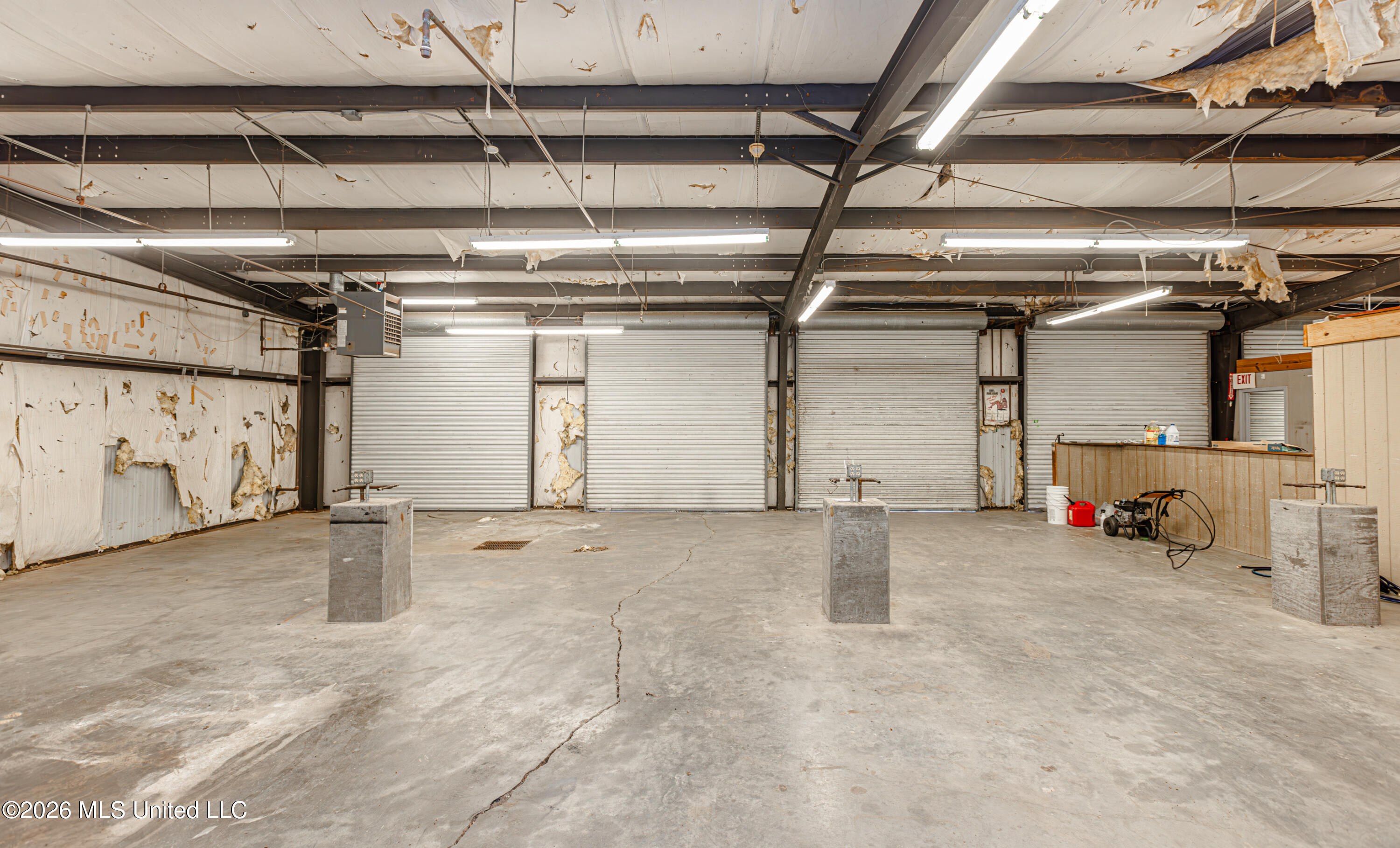 3607 Interstate 55 Property Photo 8