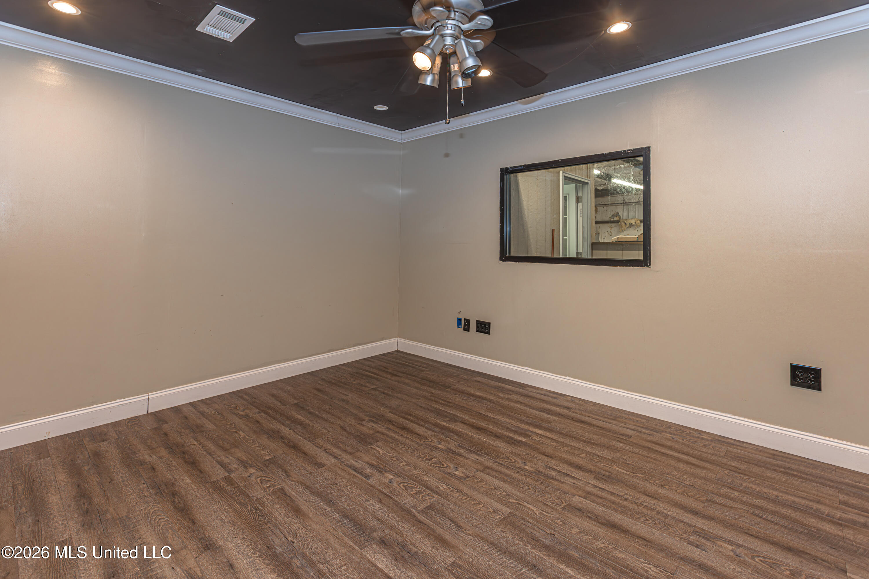 3607 Interstate 55 Property Photo 11