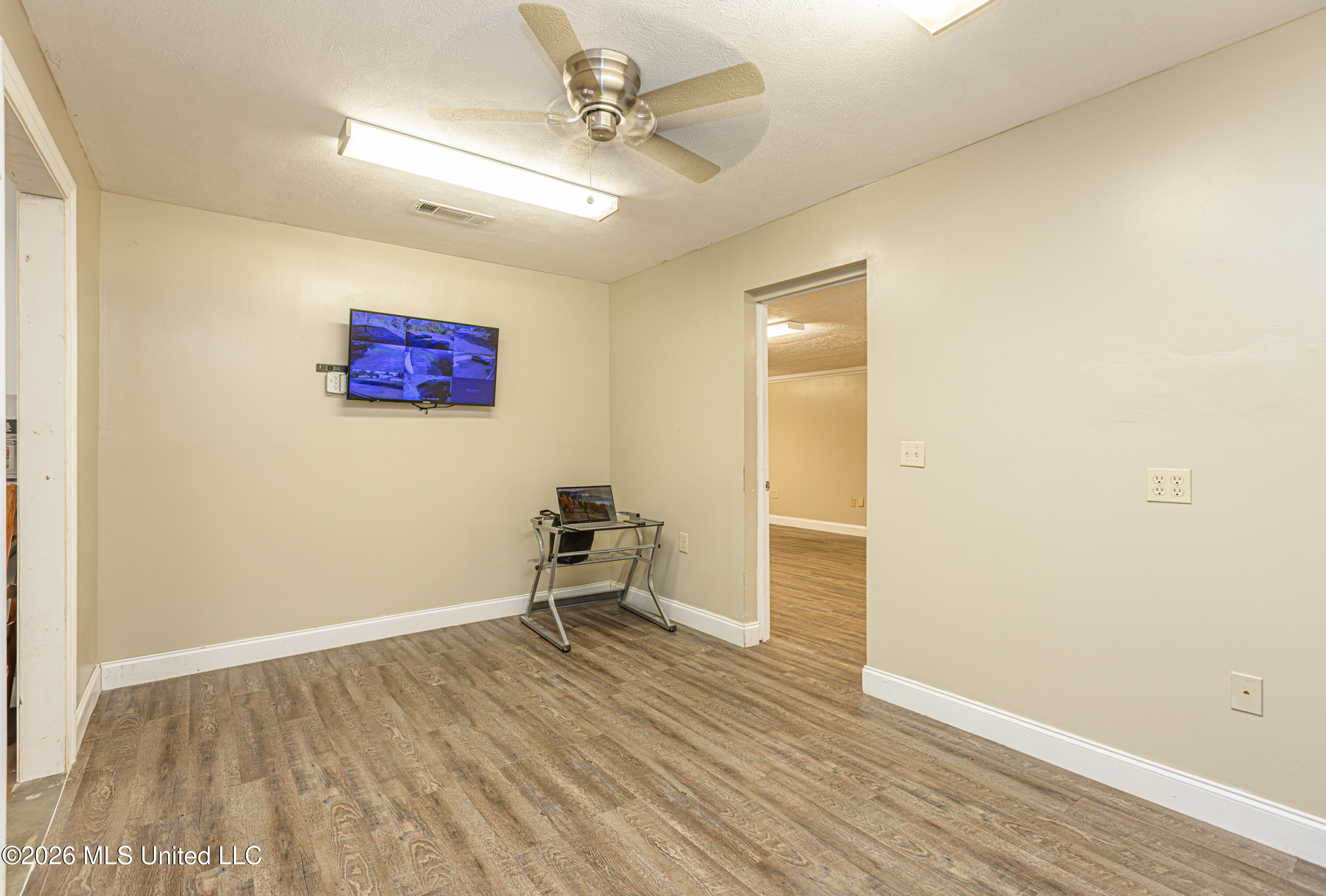 3607 Interstate 55 Property Photo 13