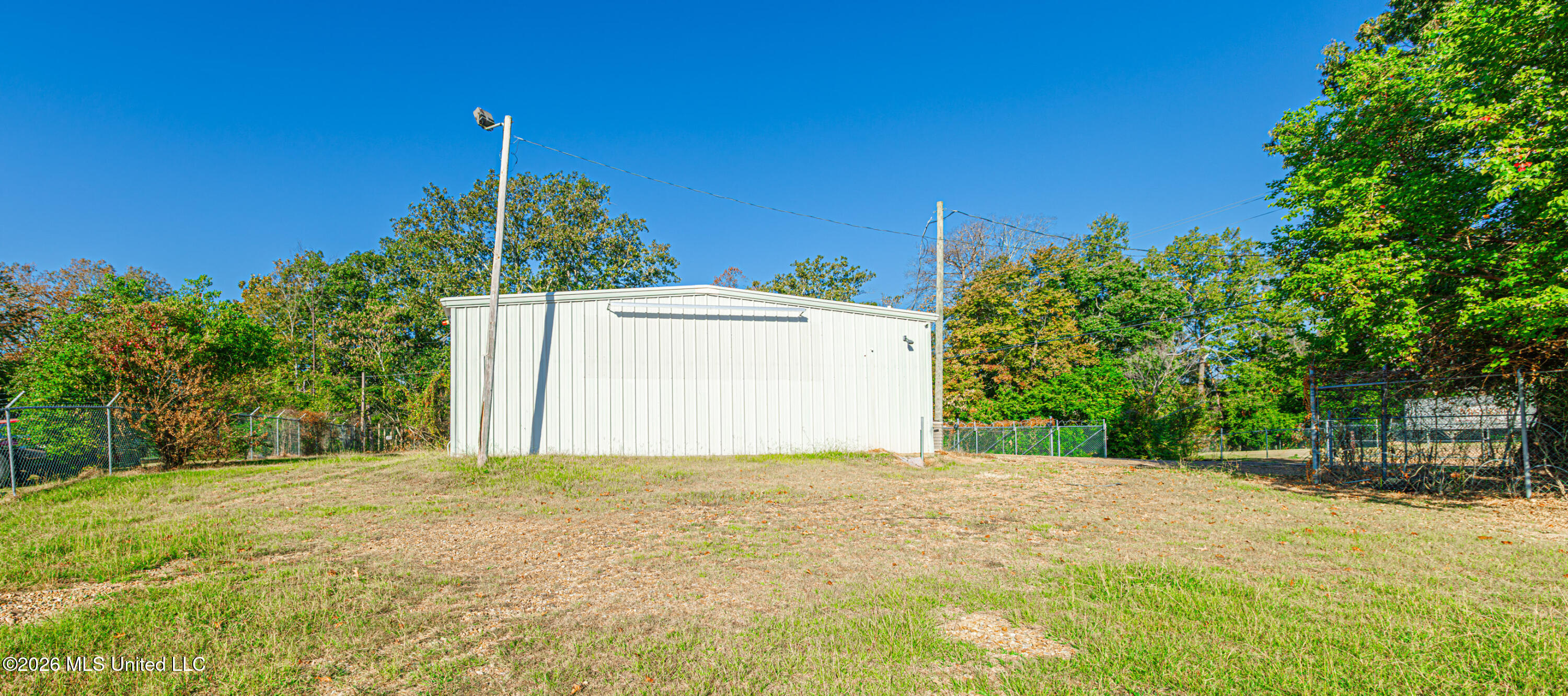 3607 Interstate 55 Property Photo 18