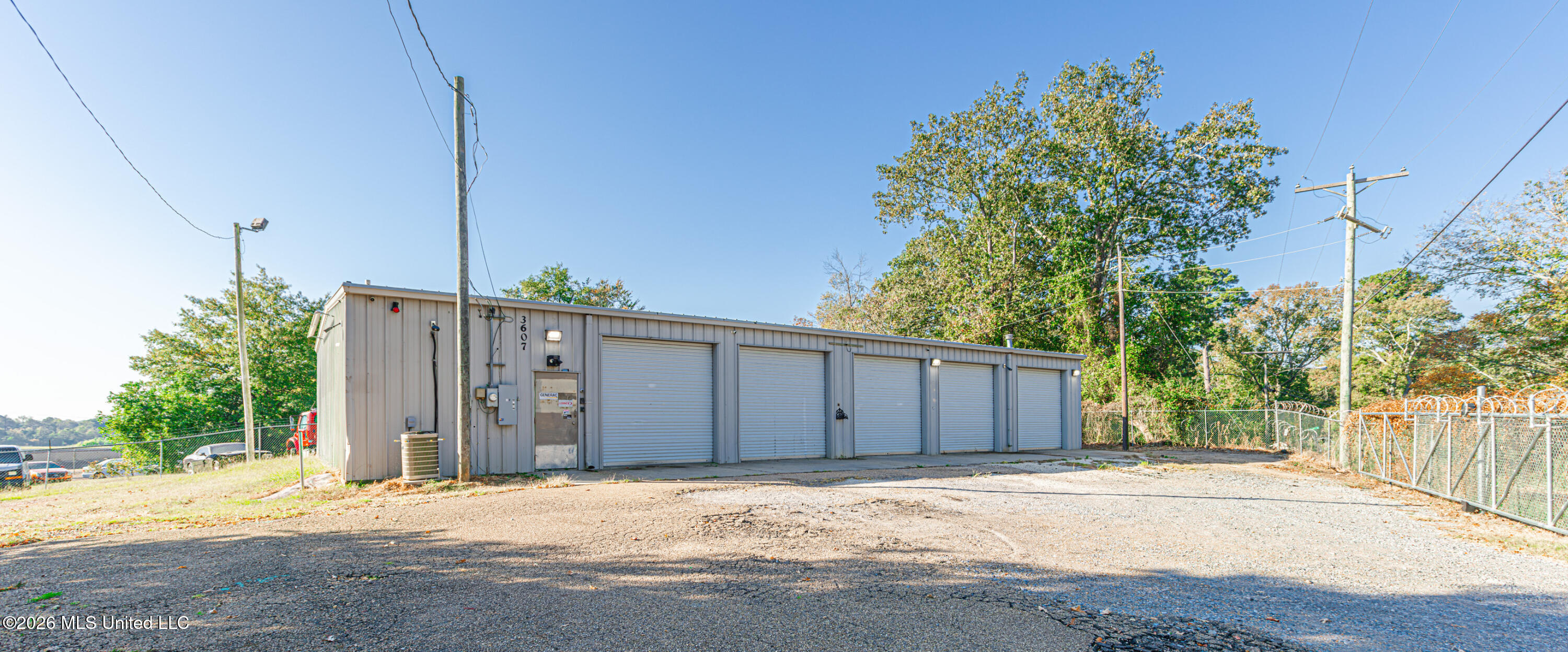 3607 Interstate 55 Property Photo 22