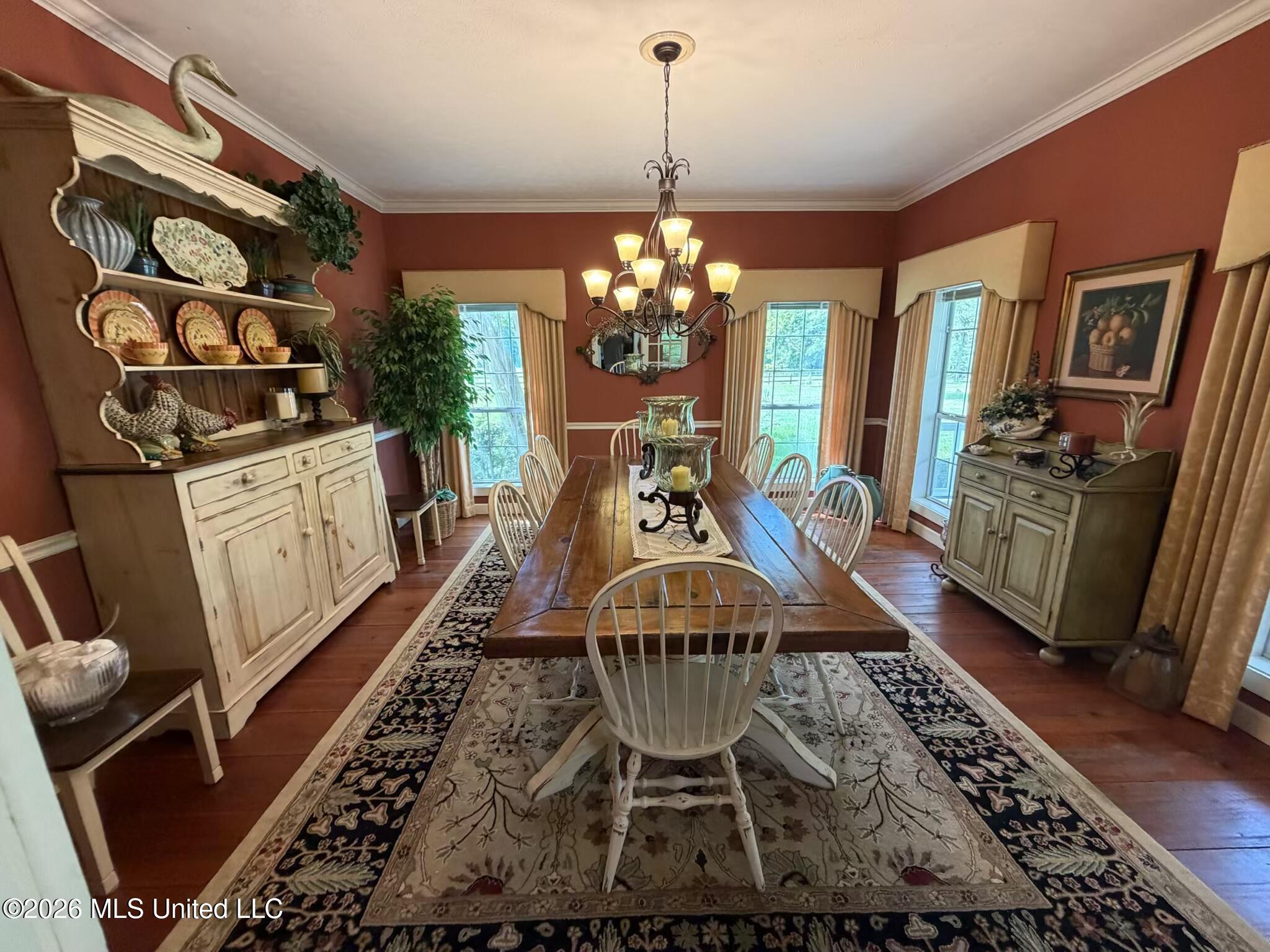 1046 Mullins Property Photo 8