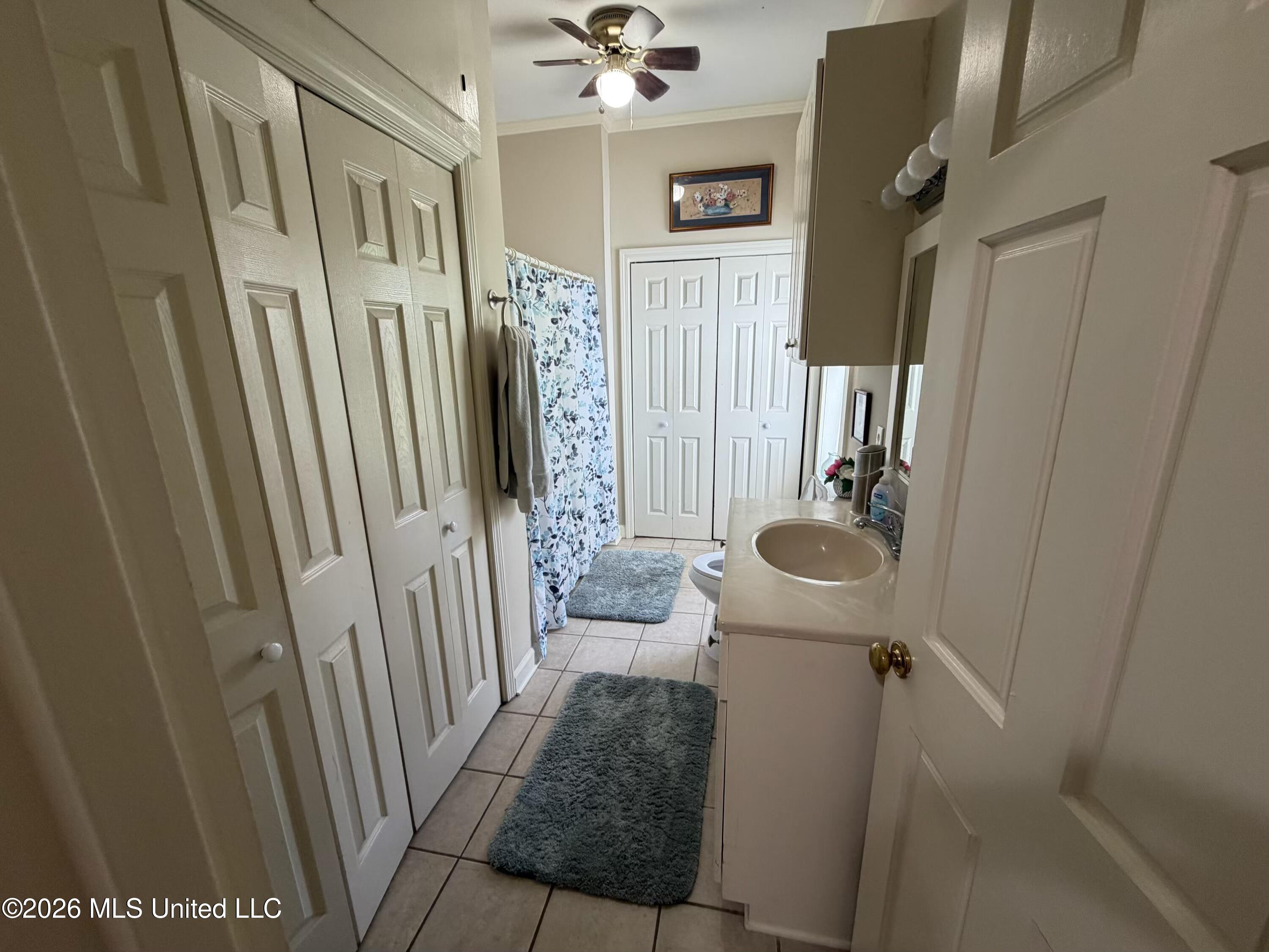1046 Mullins Property Photo 12
