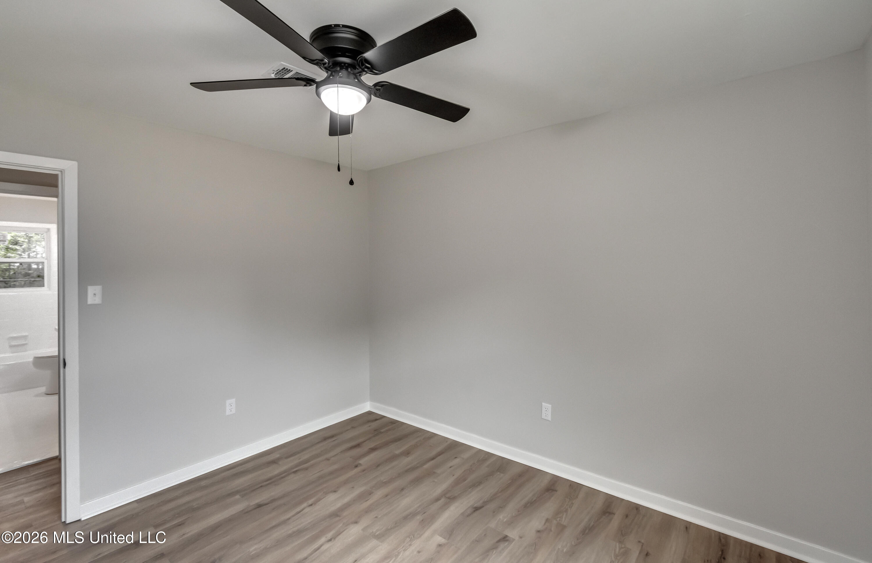 108 Crimson Lane Property Photo 29
