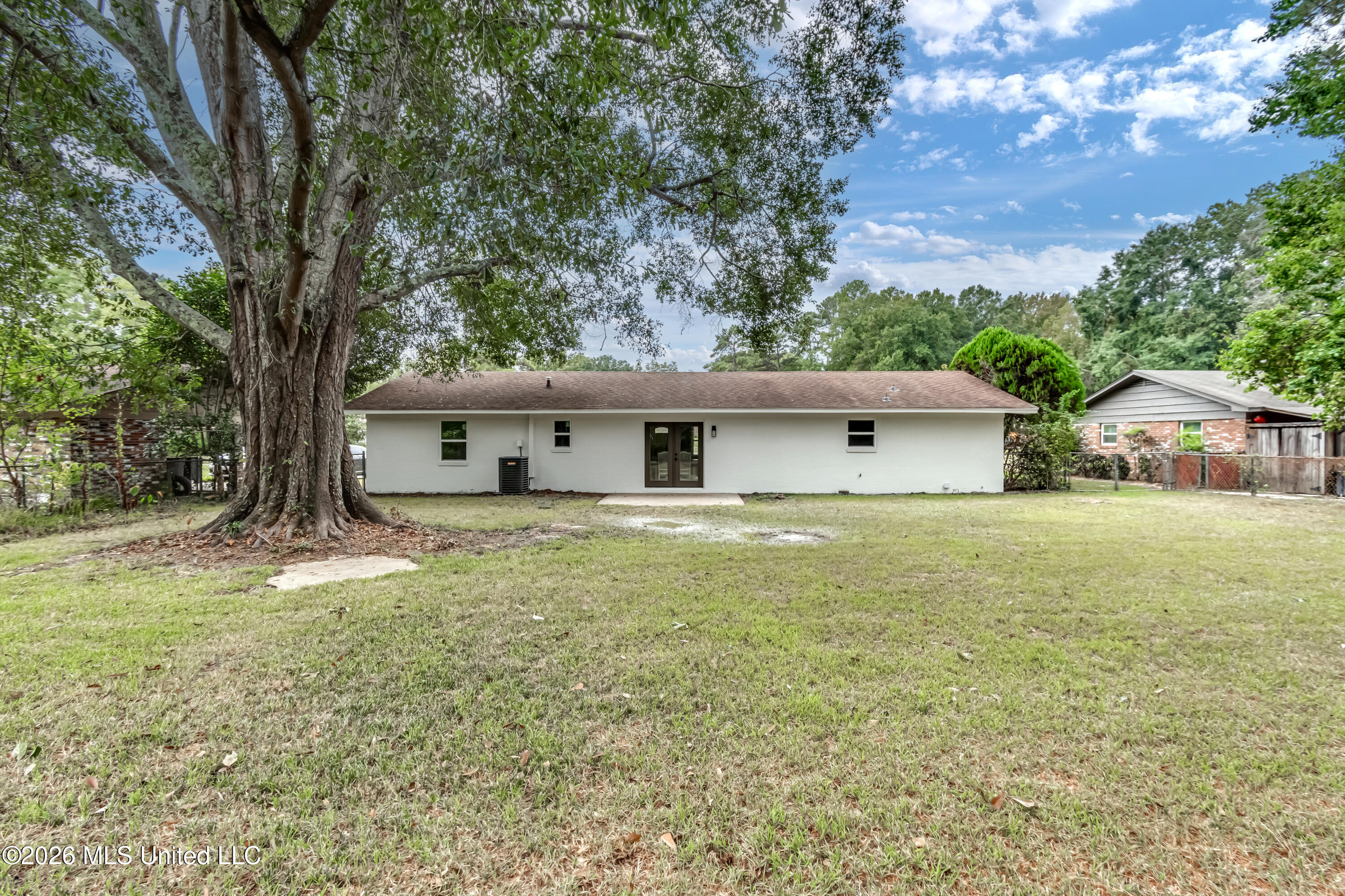 108 Crimson Lane Property Photo 45