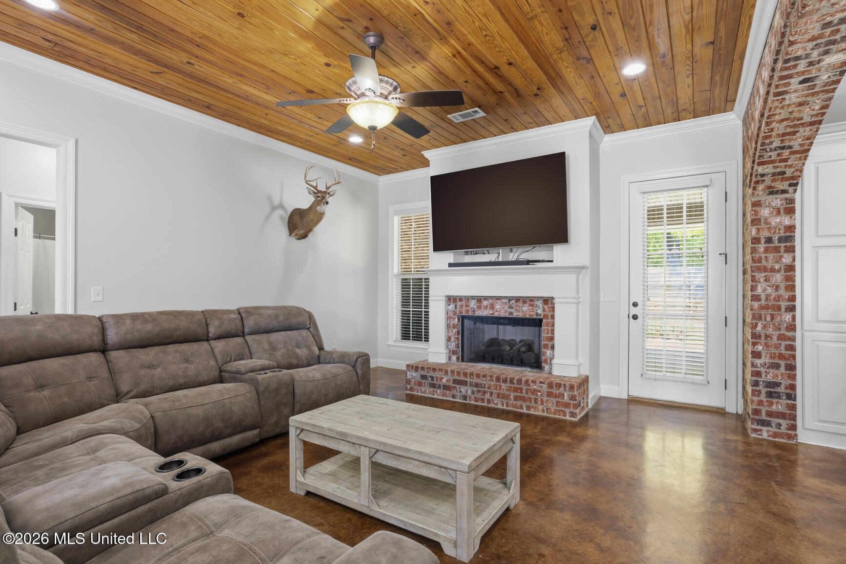 202 Belle Oak Drive Property Photo 6