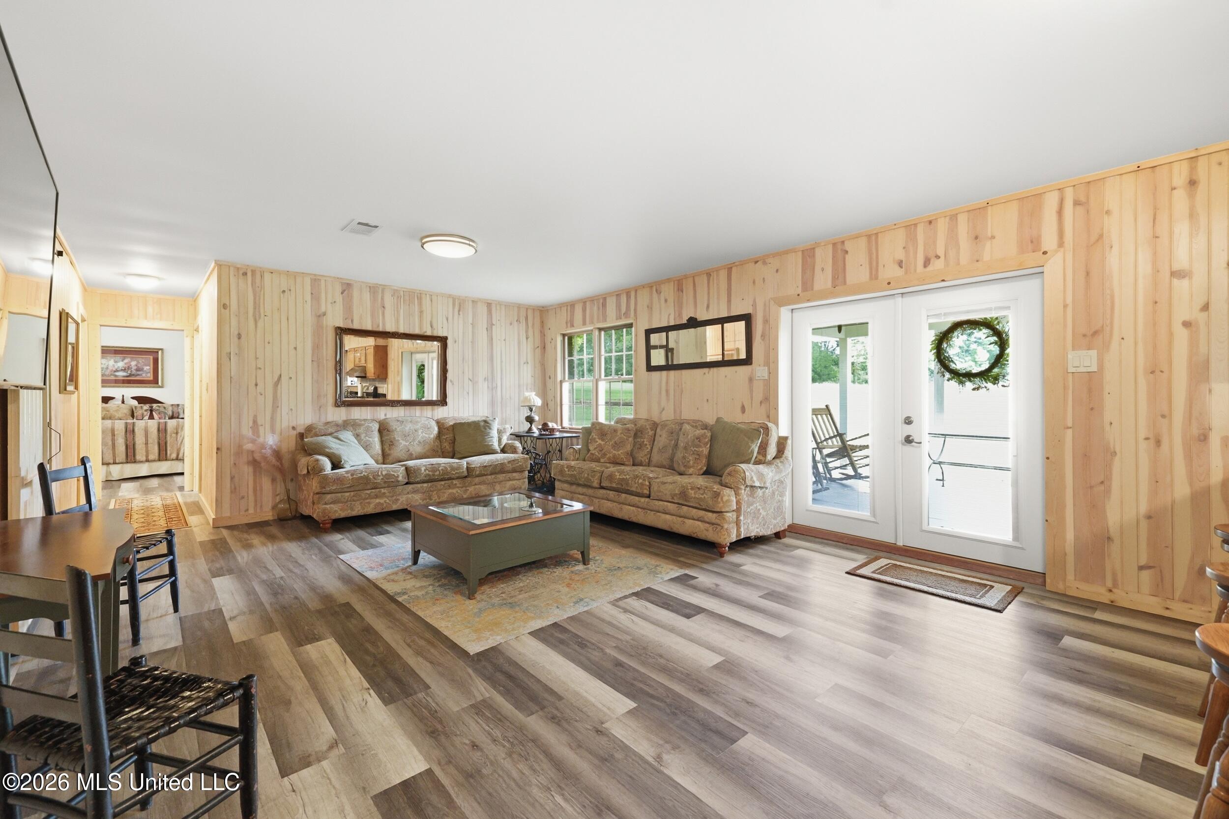 12506 Lorraine Road Property Photo 11