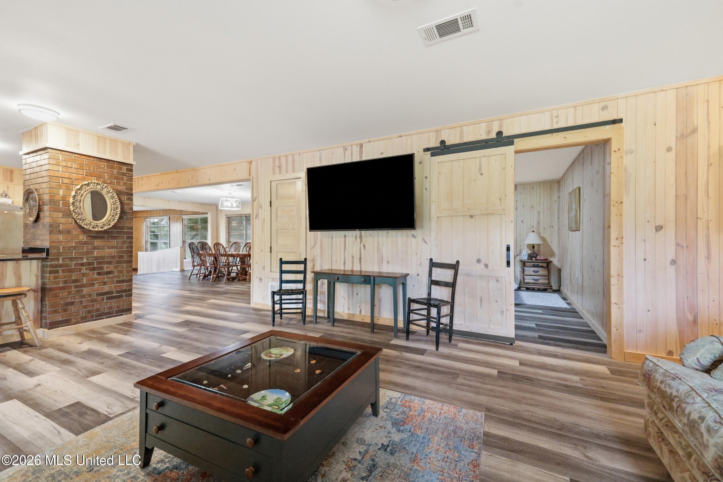 12506 Lorraine Road Property Photo 12