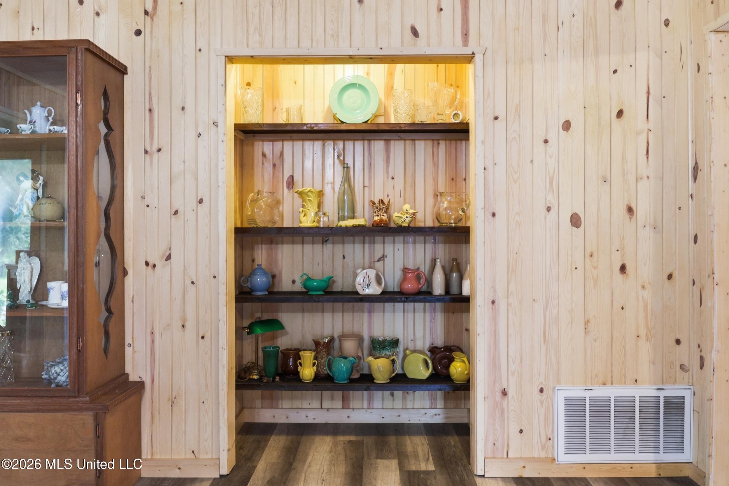 12506 Lorraine Road Property Photo 15