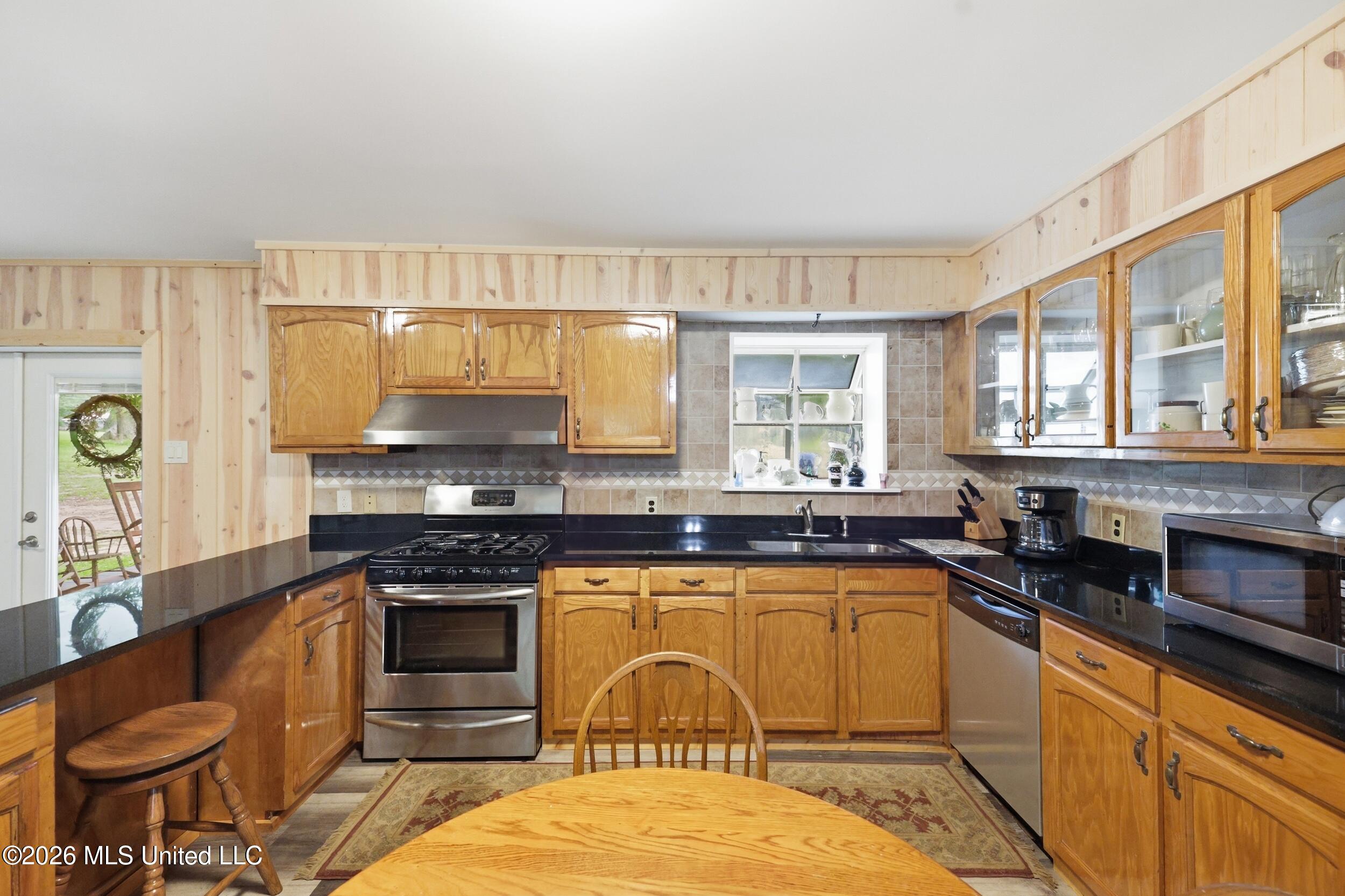 12506 Lorraine Road Property Photo 17