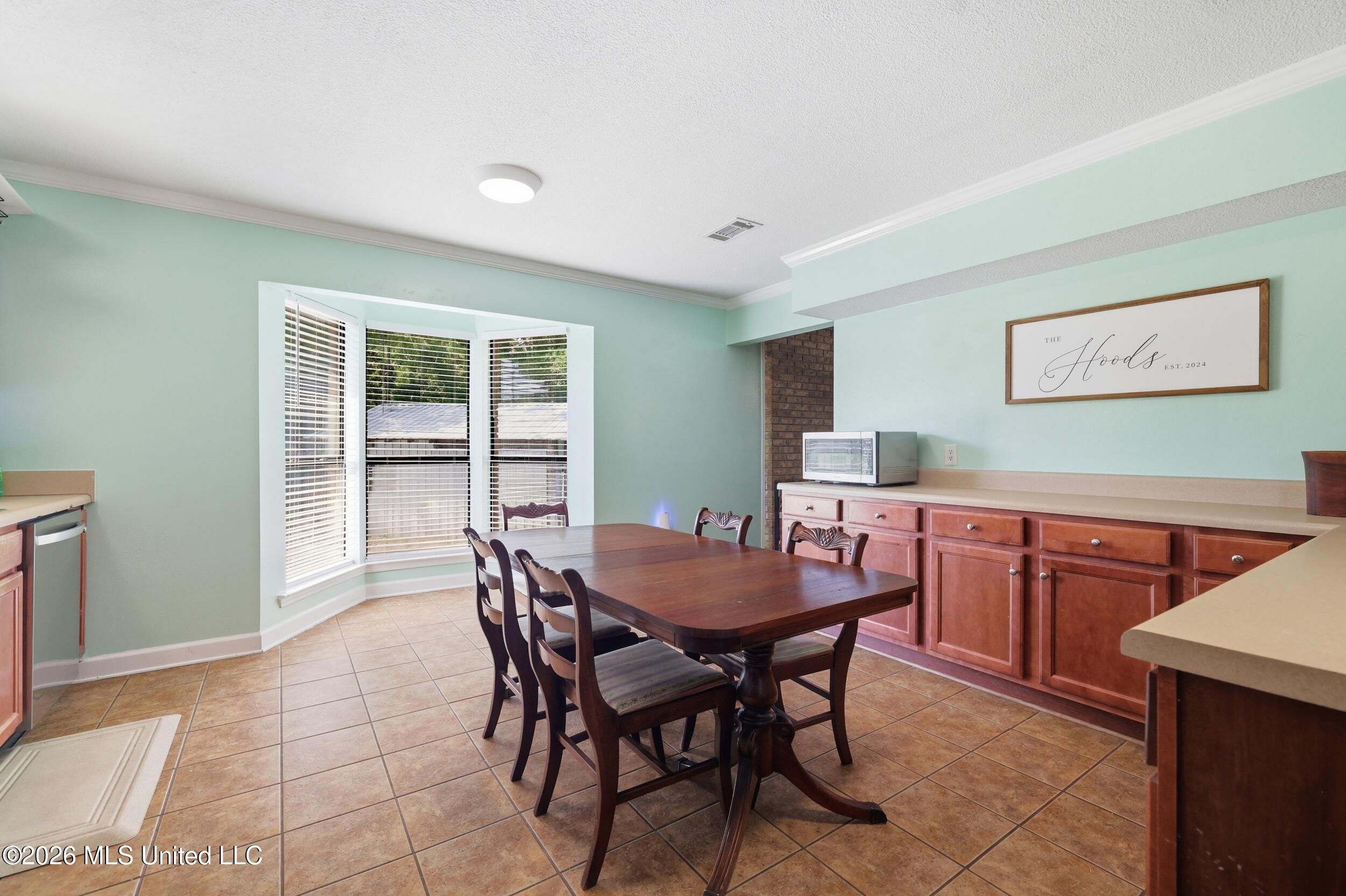 12448 Lorraine Road Property Photo 12