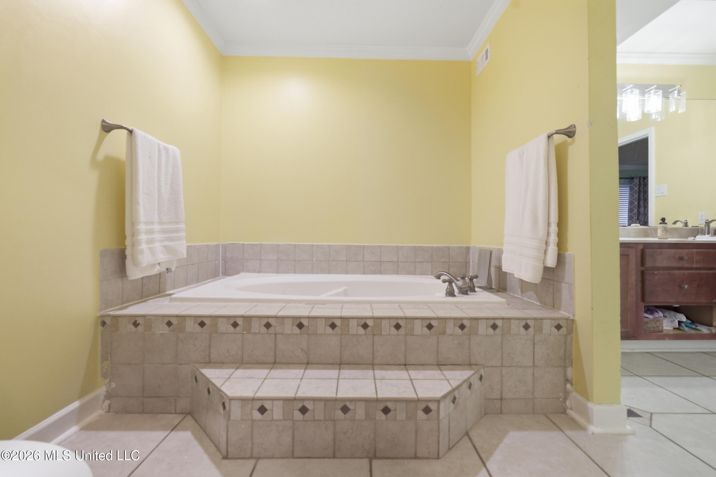 12448 Lorraine Road Property Photo 14