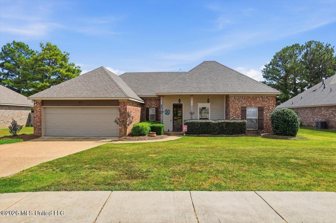 2022 E Ridge Circle Property Photo 1