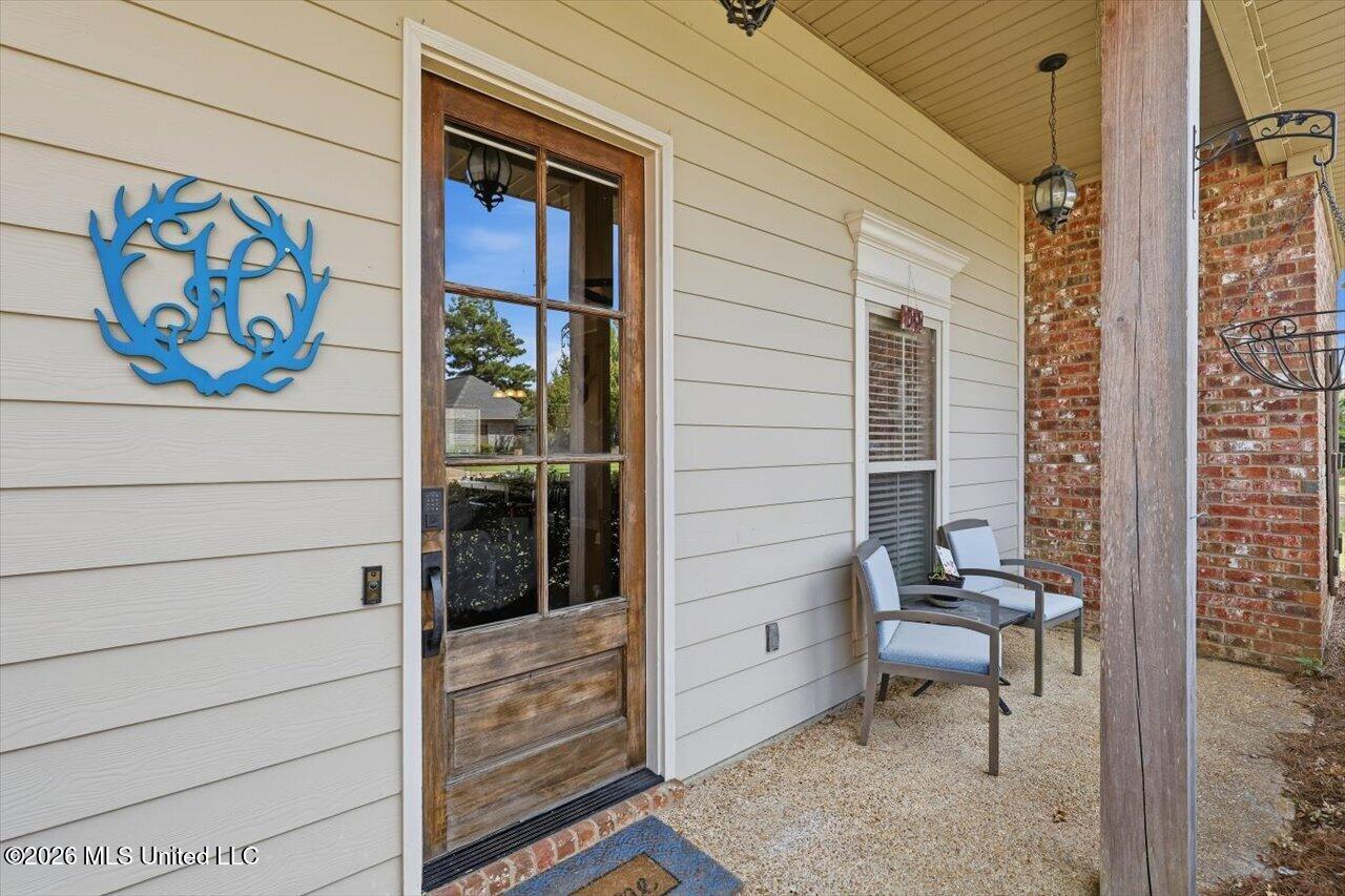 2022 E Ridge Circle Property Photo 4