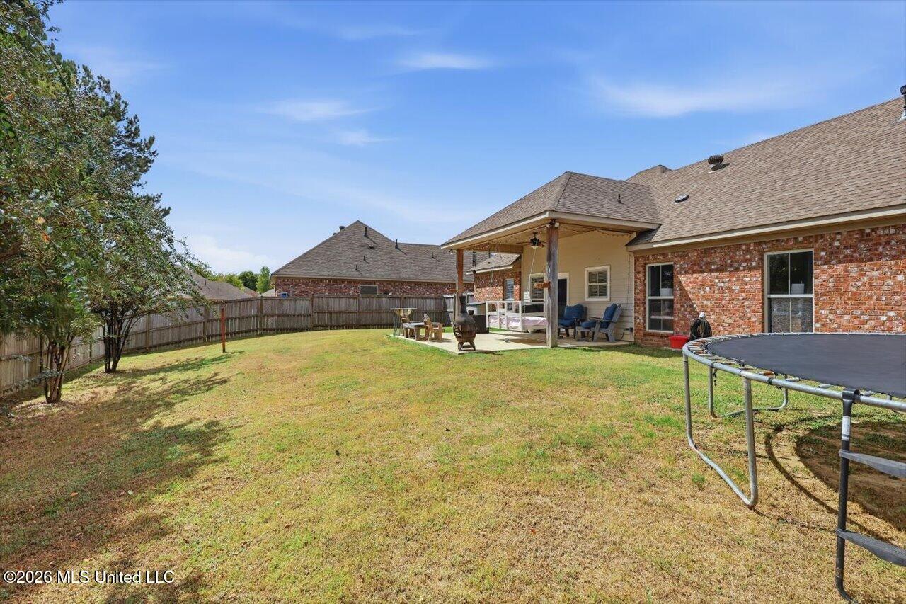 2022 E Ridge Circle Property Photo 34