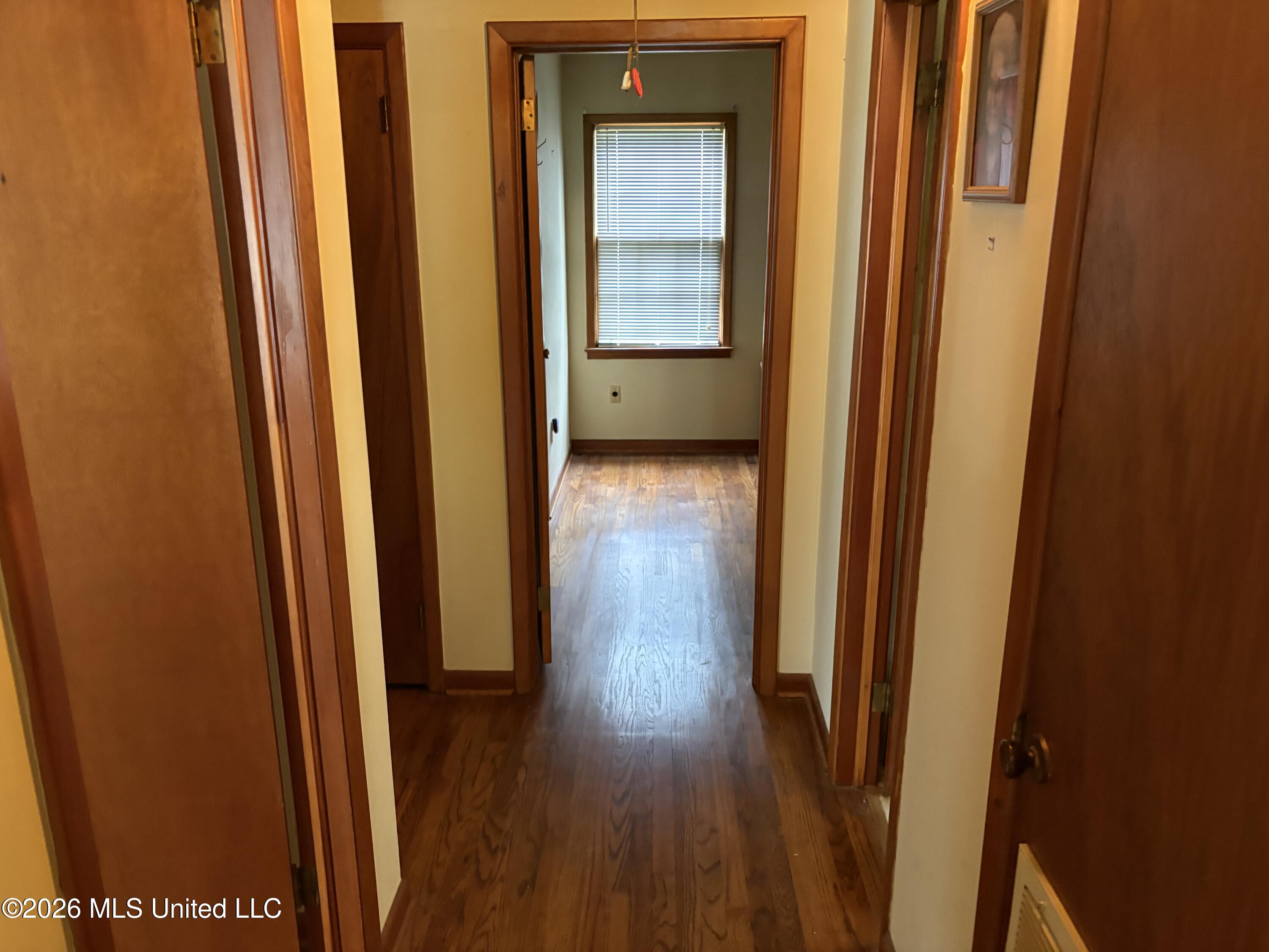 704 W Monticello Street Property Photo 22