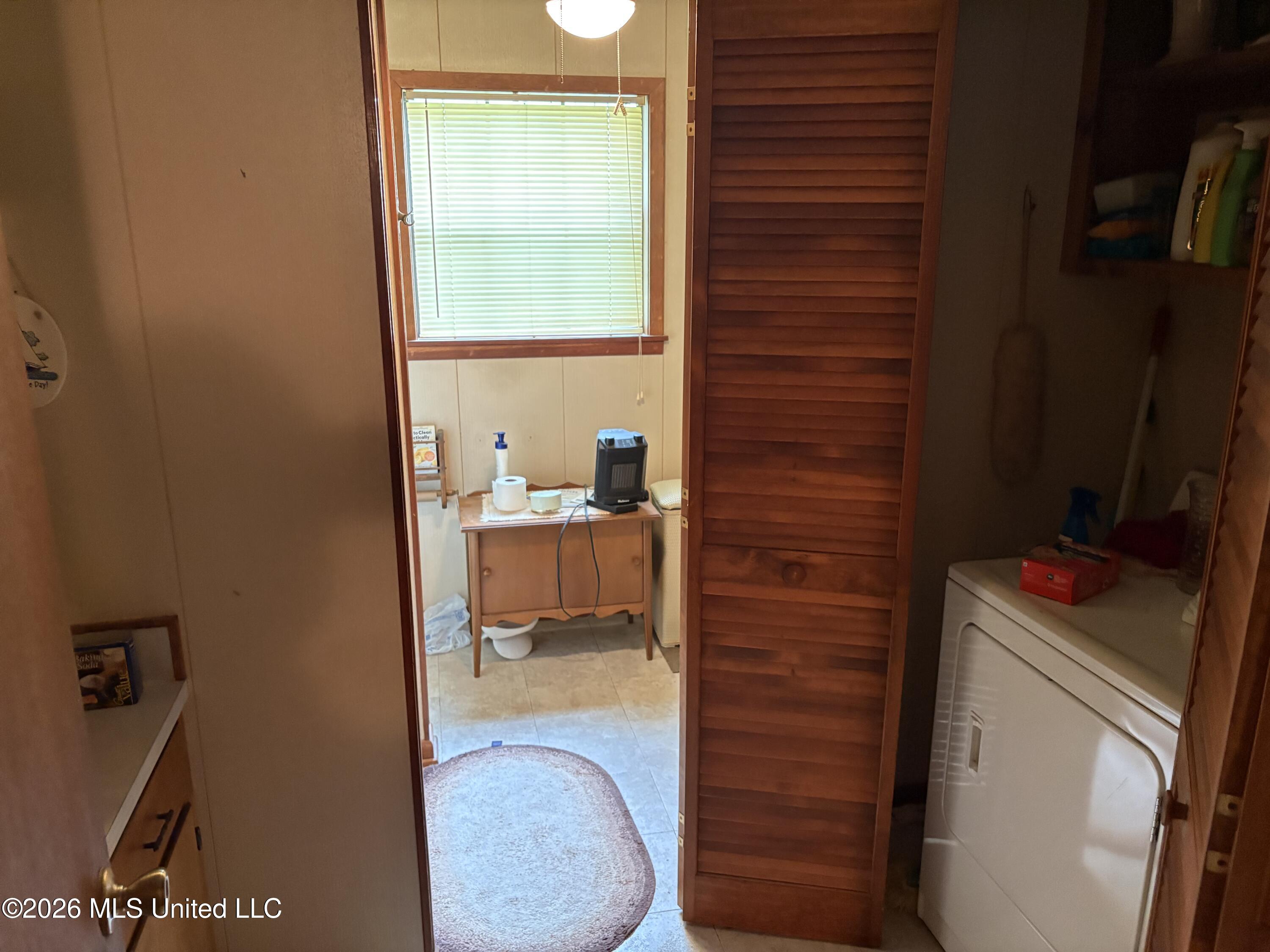 704 W Monticello Street Property Photo 24