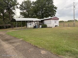 1310 Jones Loop Property Photo 4