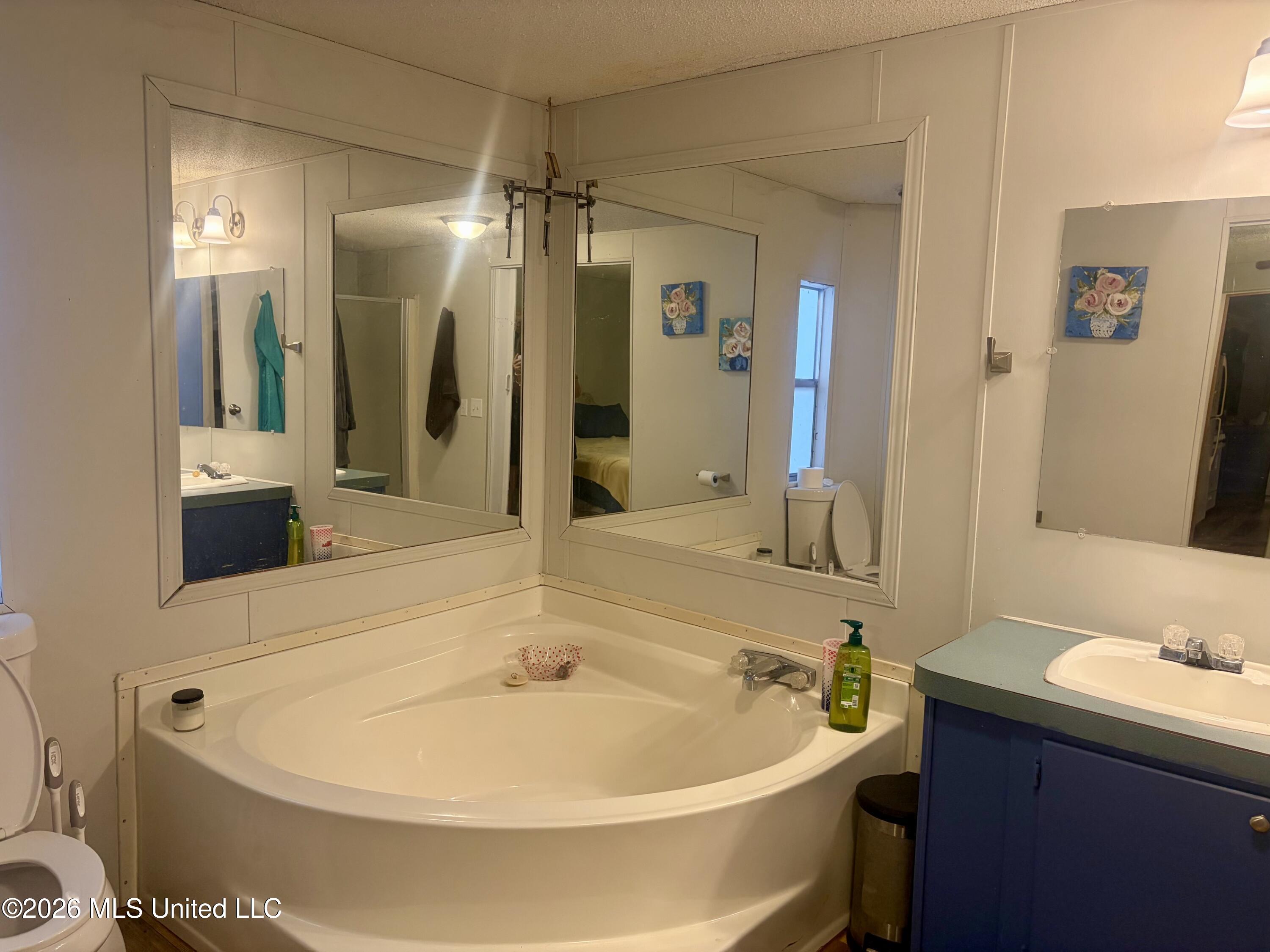1310 Jones Loop Property Photo 30