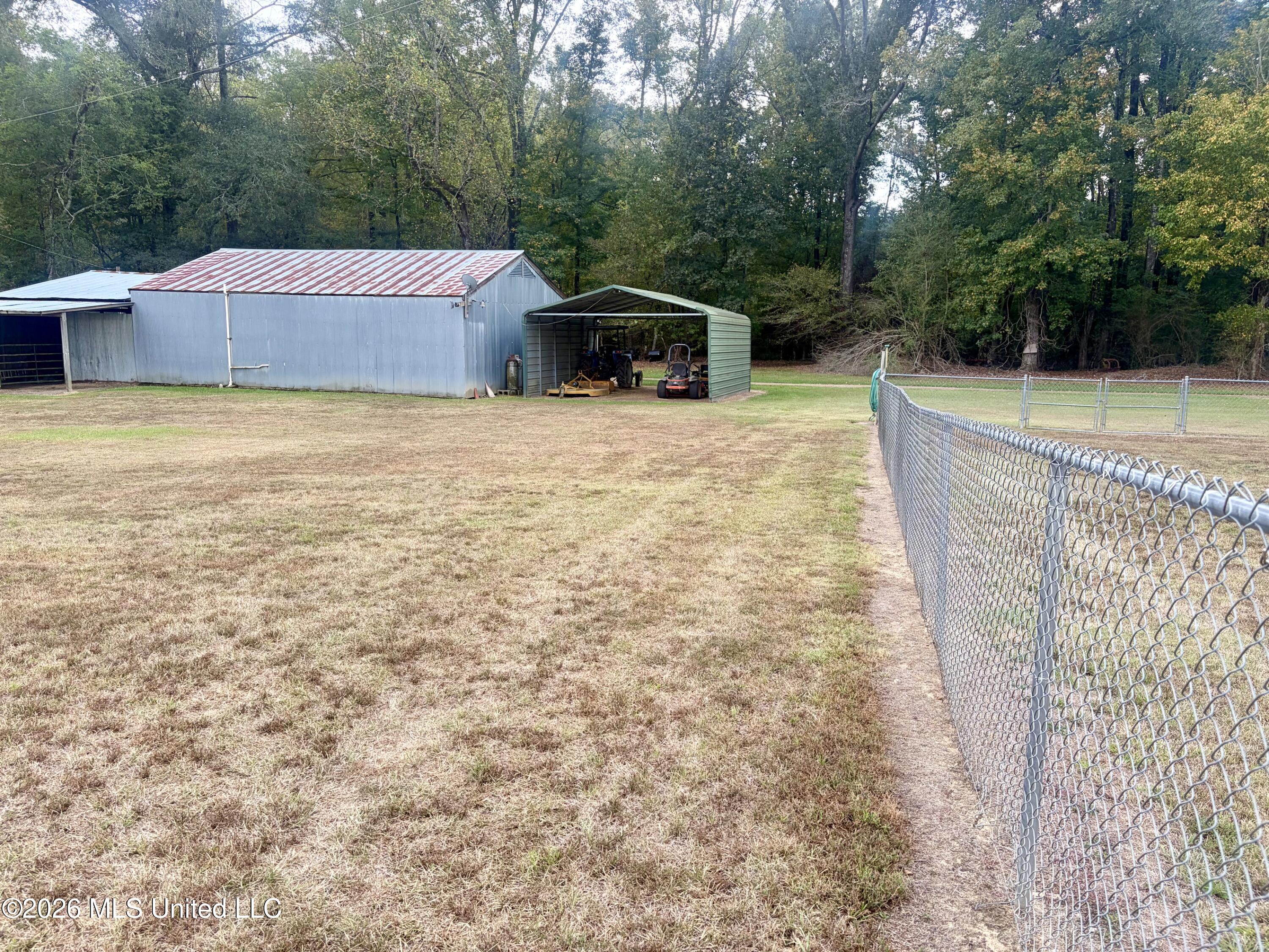 1310 Jones Loop Property Photo 38