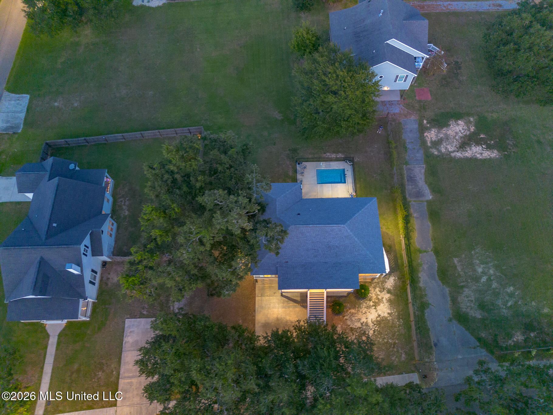 405 S Cleveland Avenue Property Photo 10