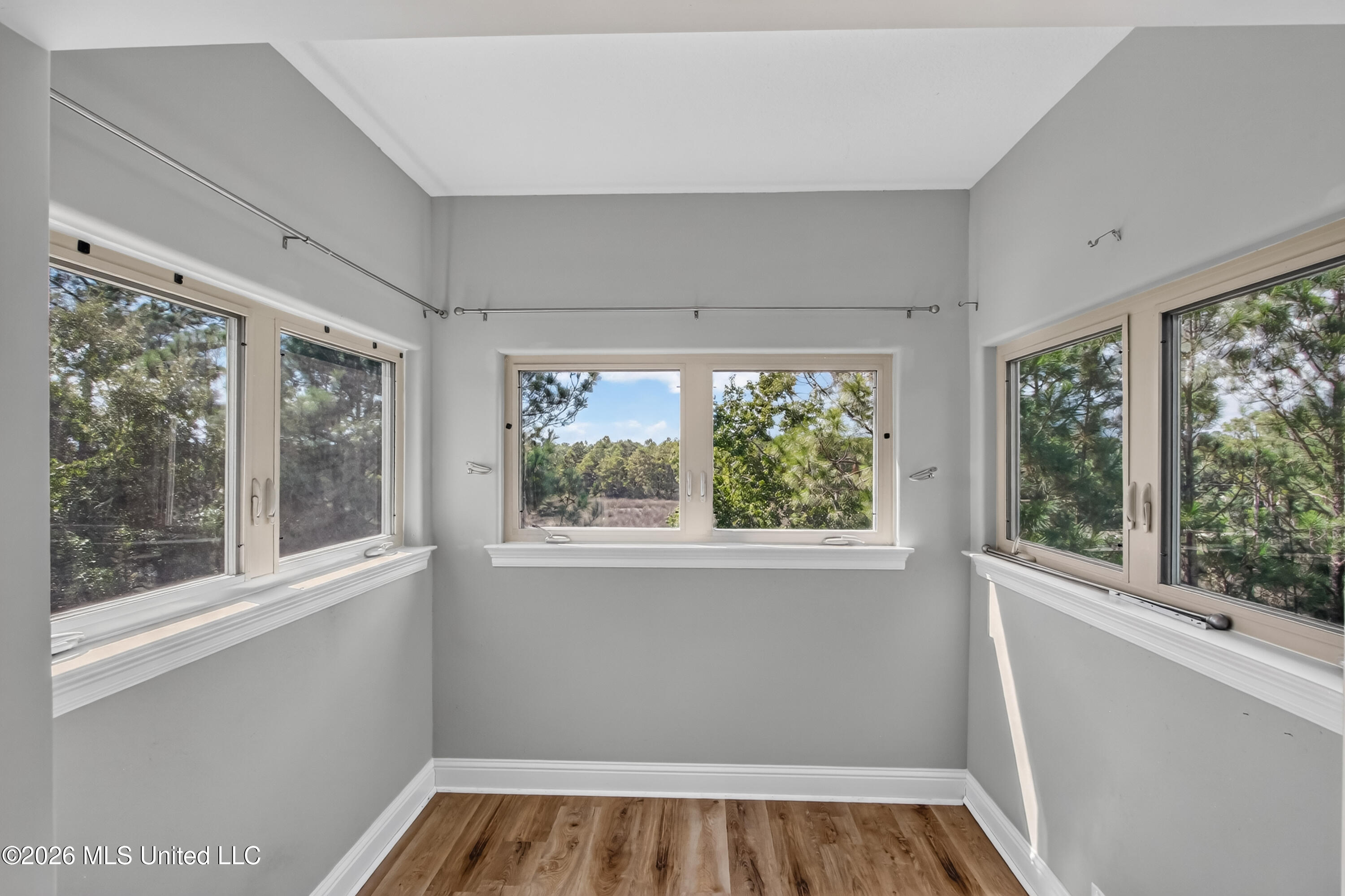 6401 Ascot Drive Property Photo 24