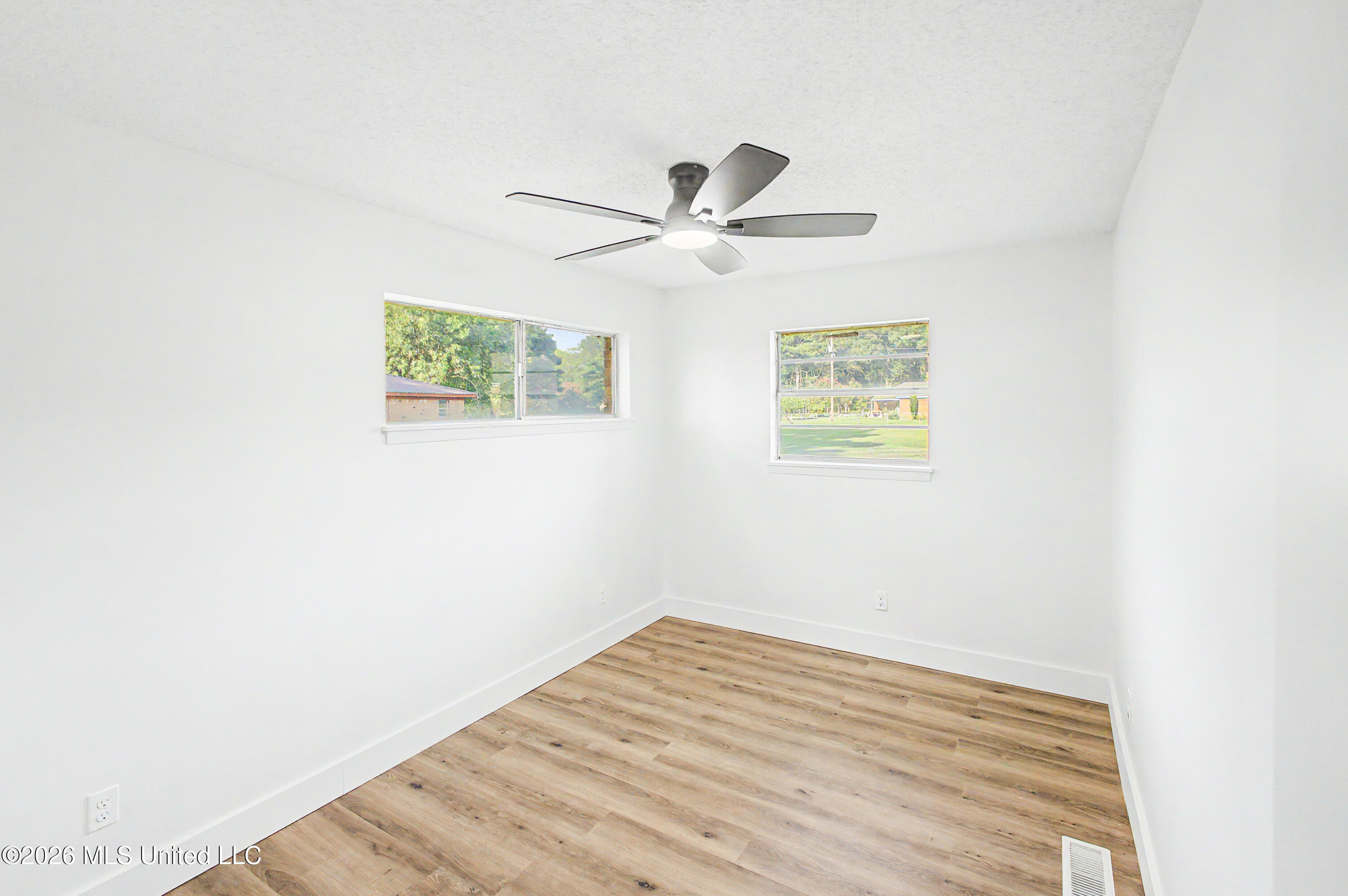 713 West Street Property Photo 25