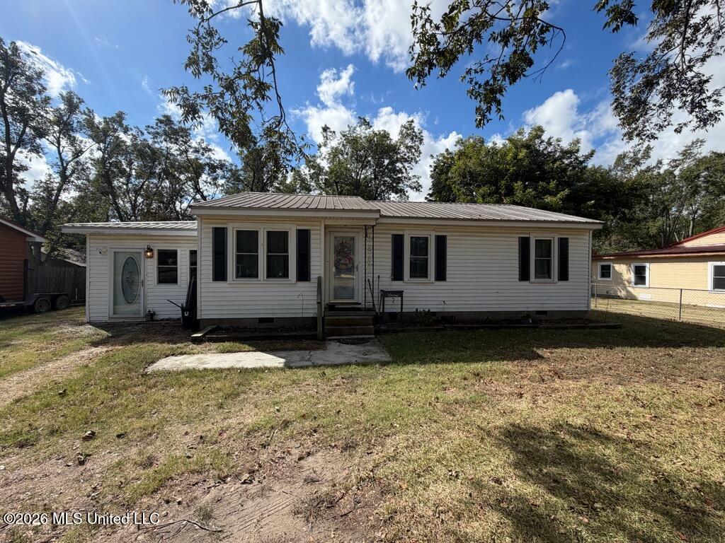 365 3rd Street Property Photo 1