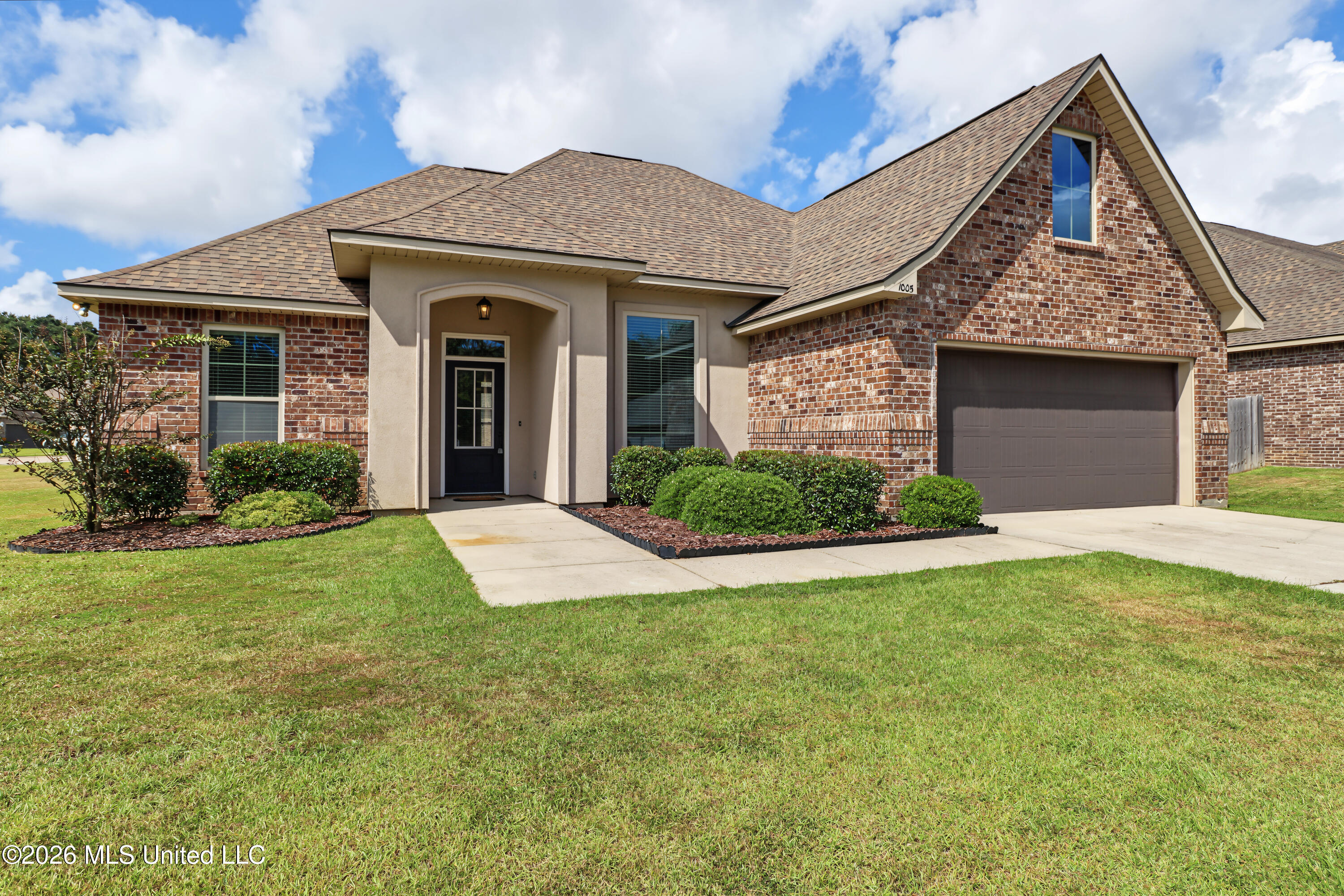 1005 Castine Pointe Boulevard Property Photo 1