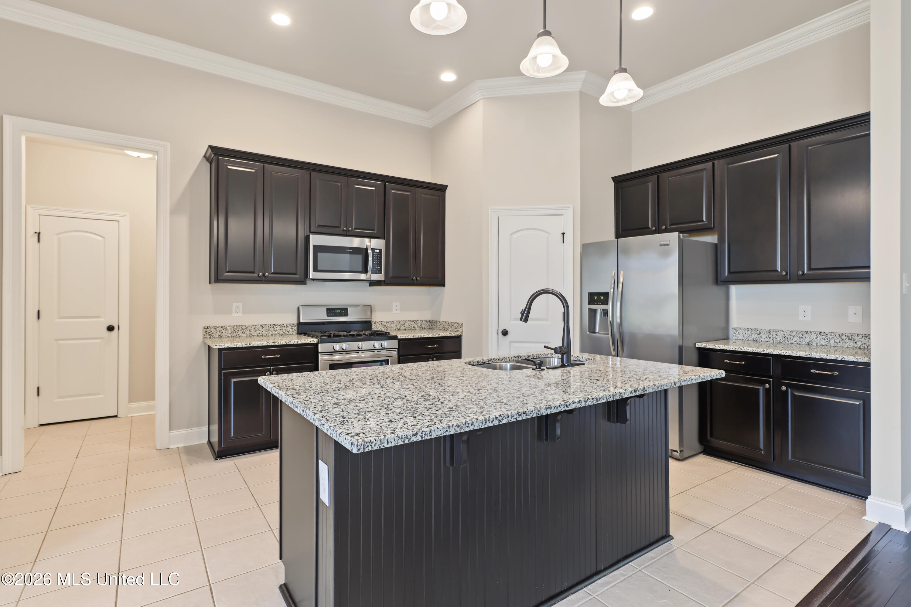 1005 Castine Pointe Boulevard Property Photo 8