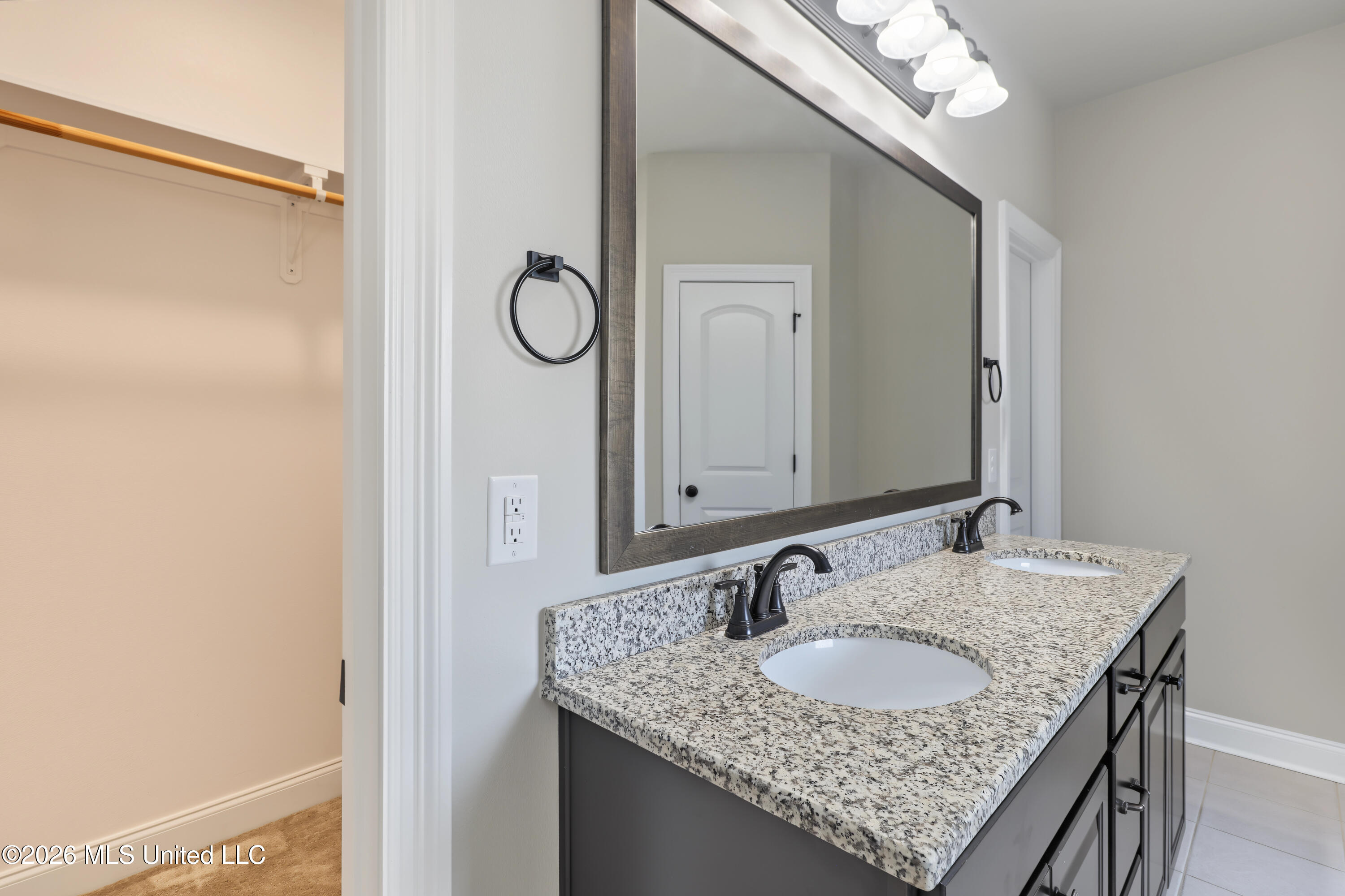 1005 Castine Pointe Boulevard Property Photo 15