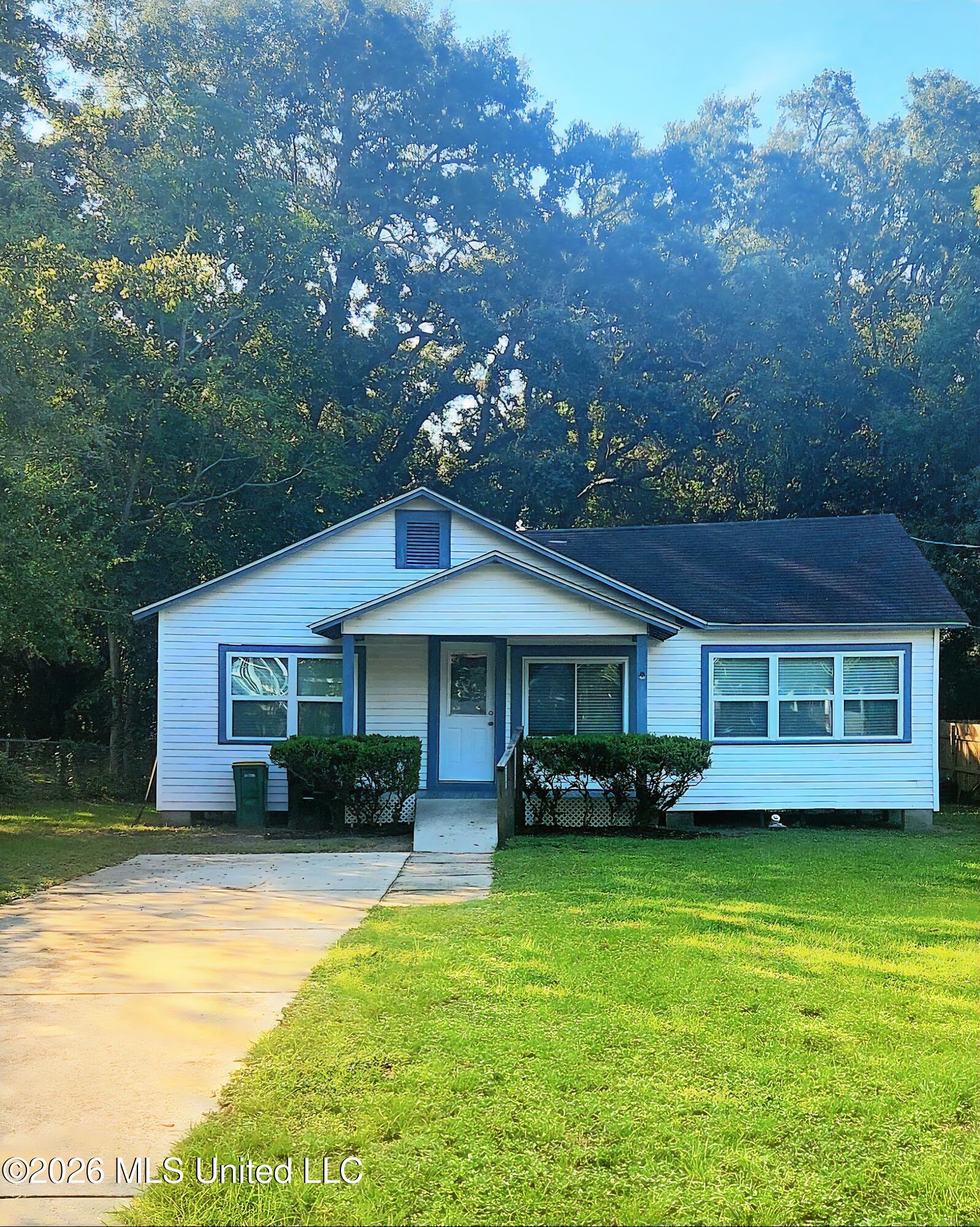 1207 7th Street Property Photo 1