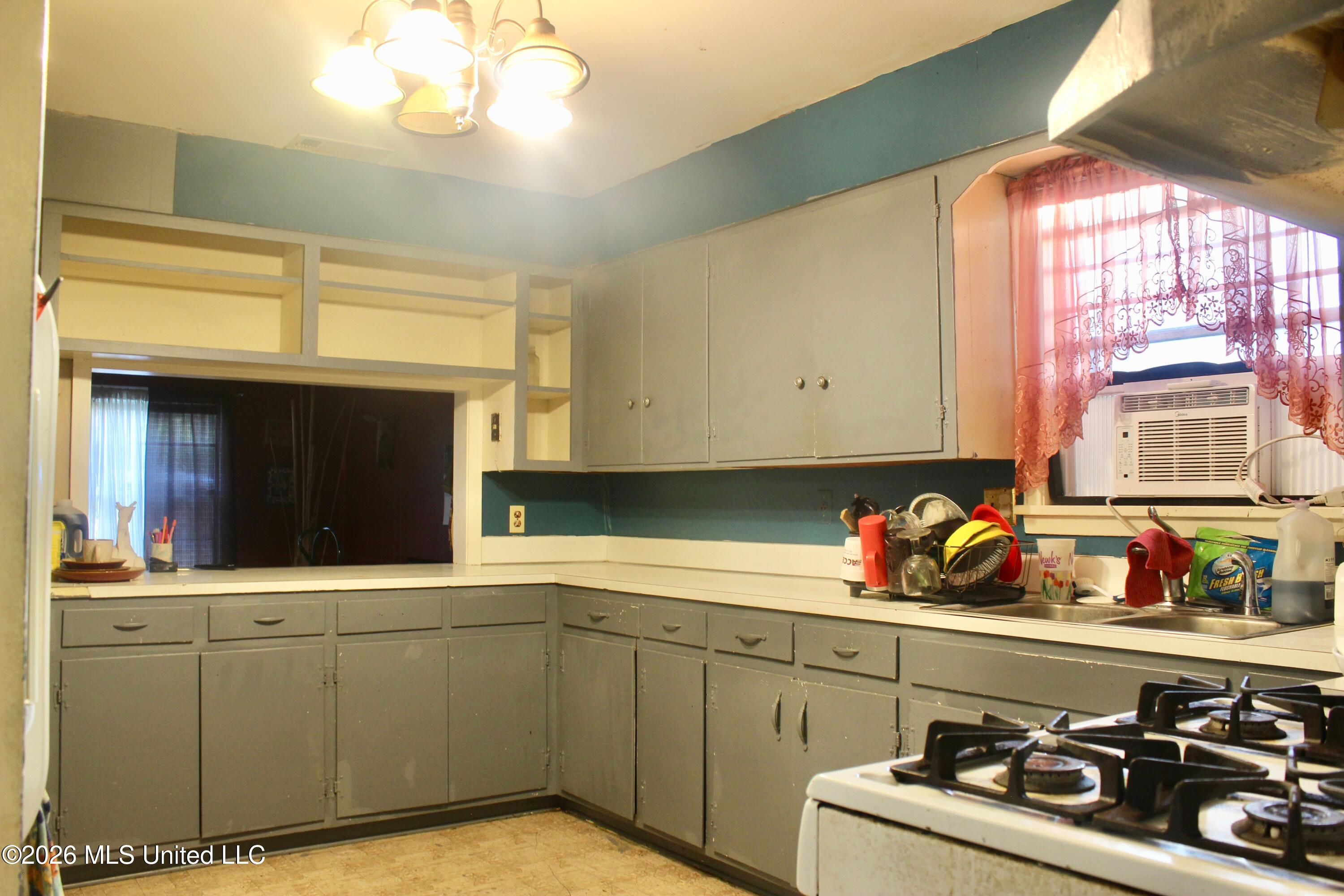422 Weems Drive Property Photo 5