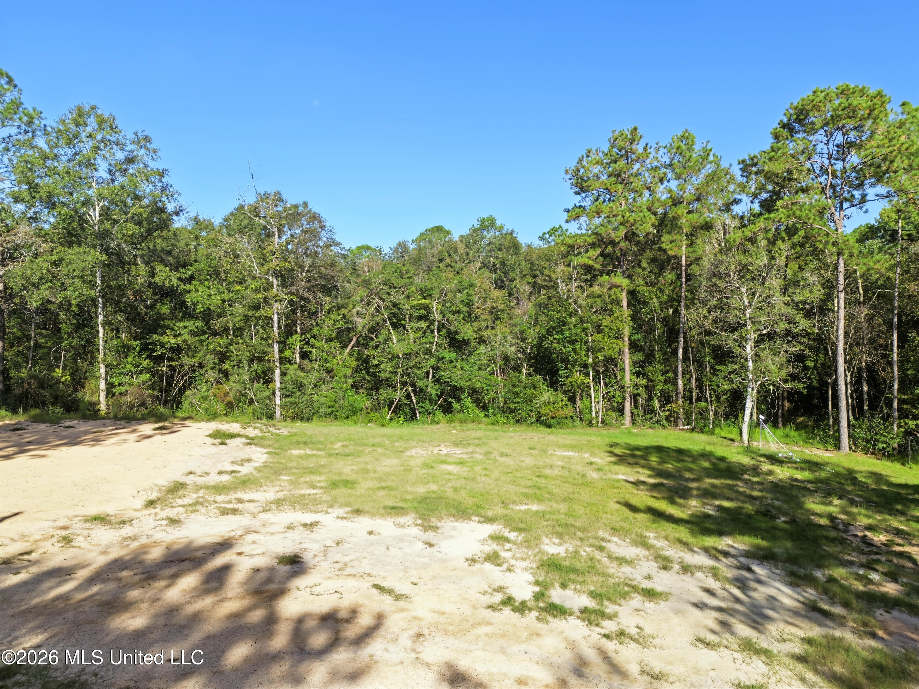 33 Range Line Road Property Photo 2