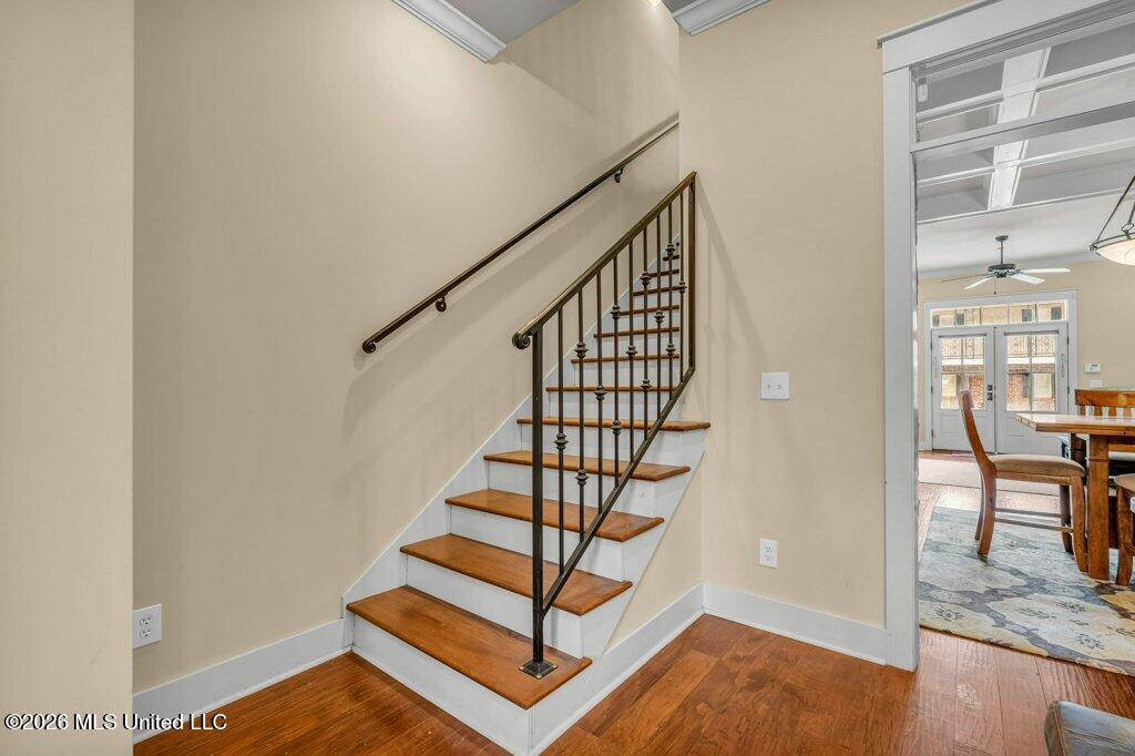 100 River Road Property Photo 12