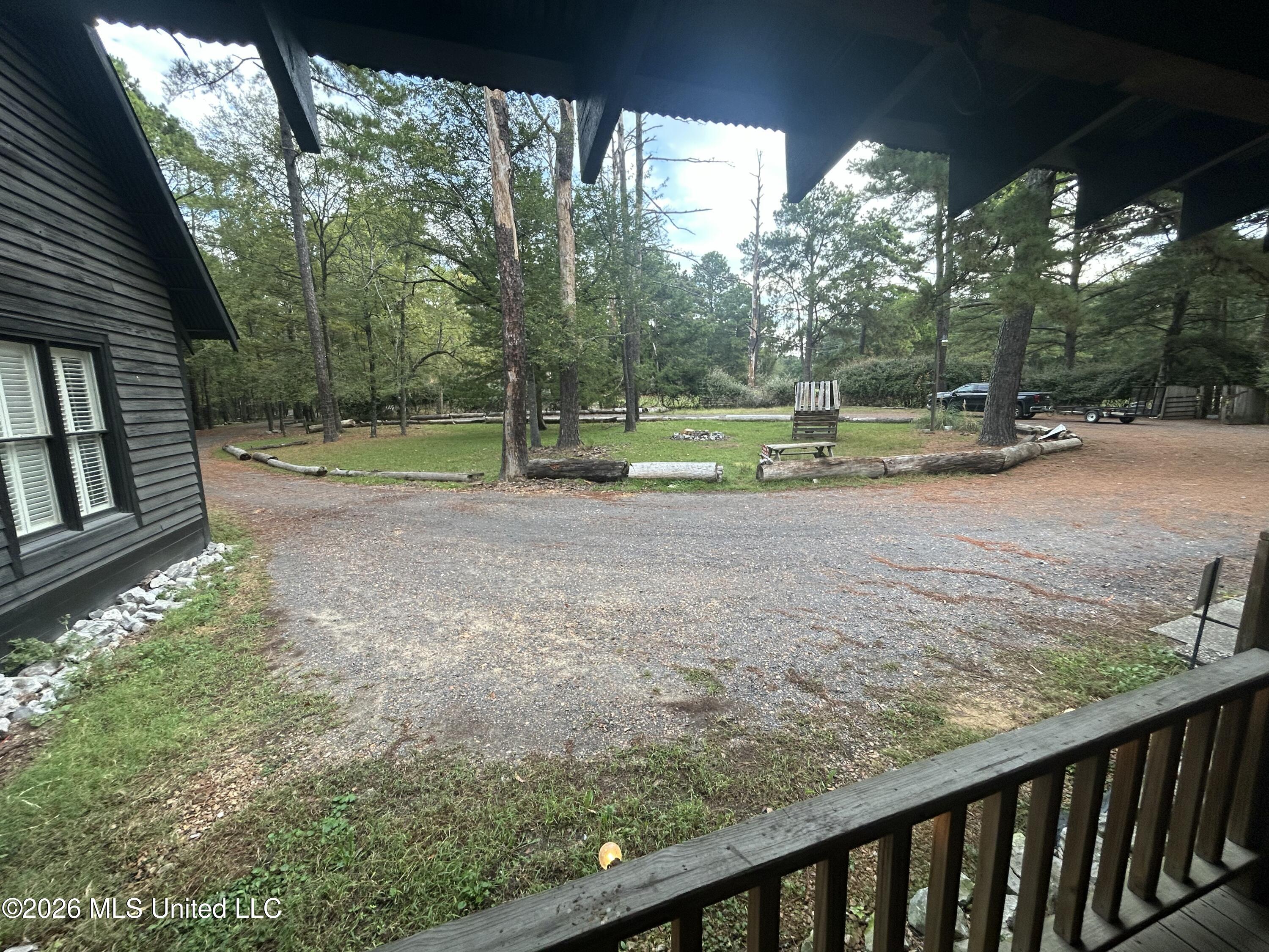 154 Christmas Lane Property Photo 37
