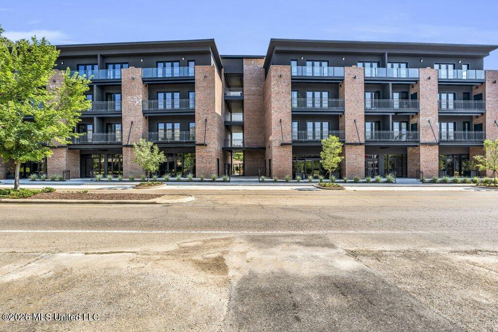 403 Russell Street Property Photo 1