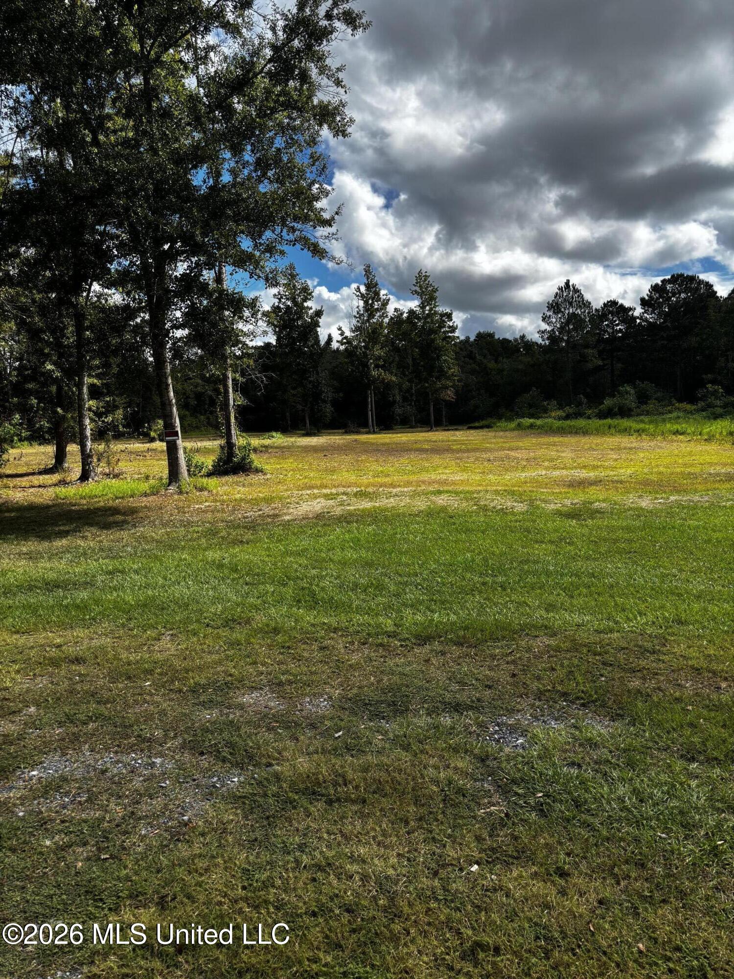 00 Hwy 613 Highway Property Photo 1