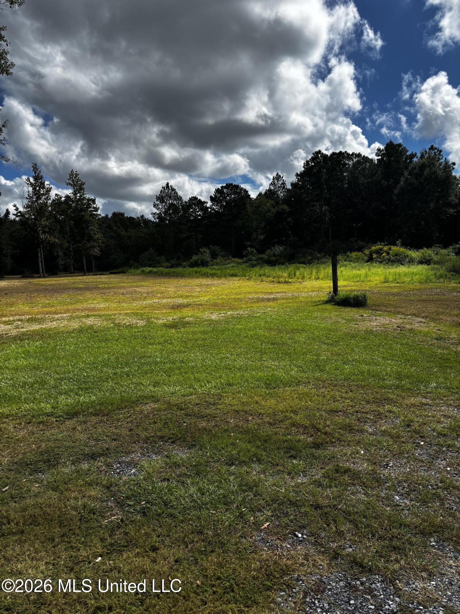 00 Hwy 613 Highway Property Photo 2