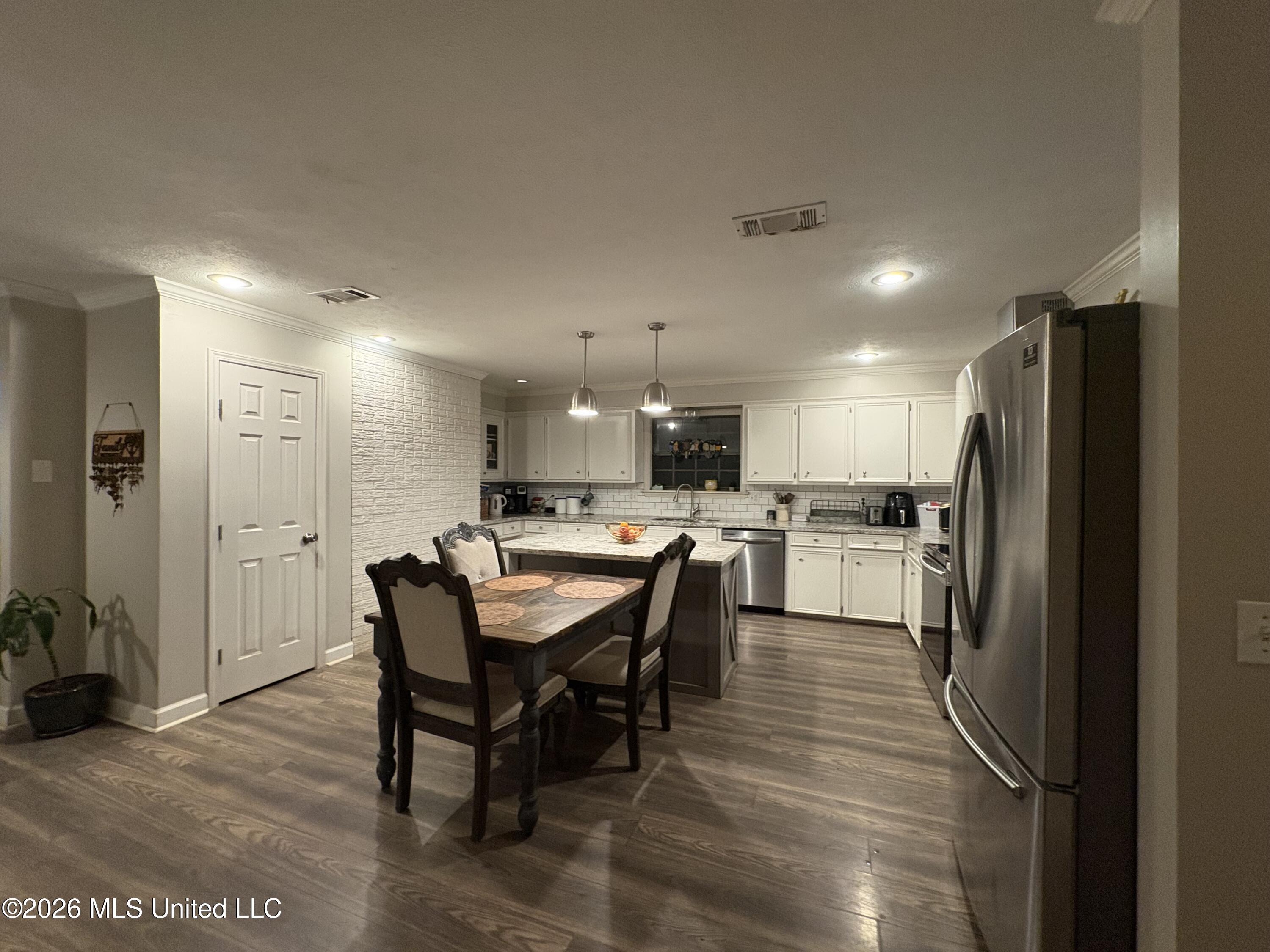 3454 Timber Creek Drive Property Photo 19