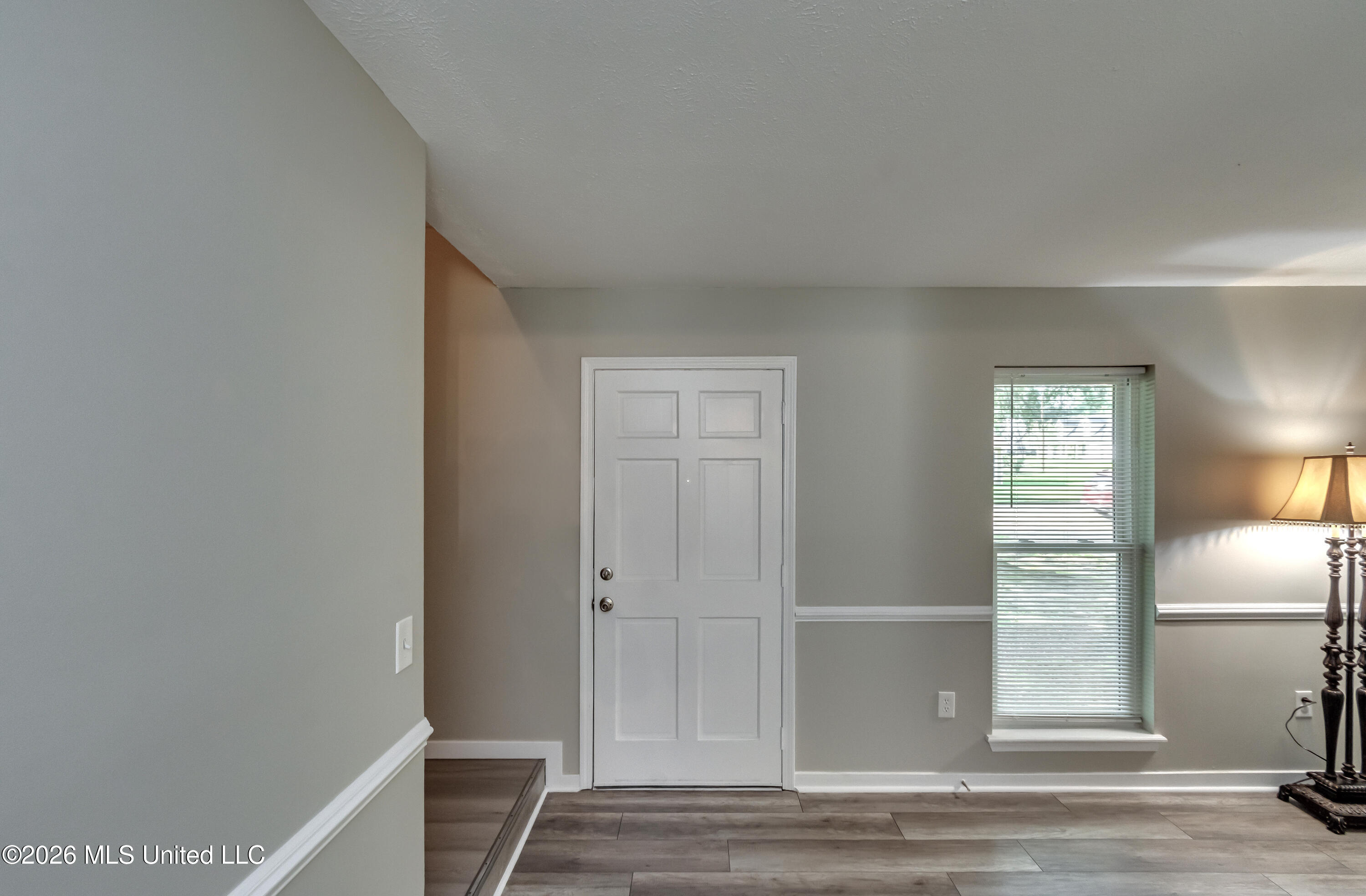 214 Salem Square Property Photo 17